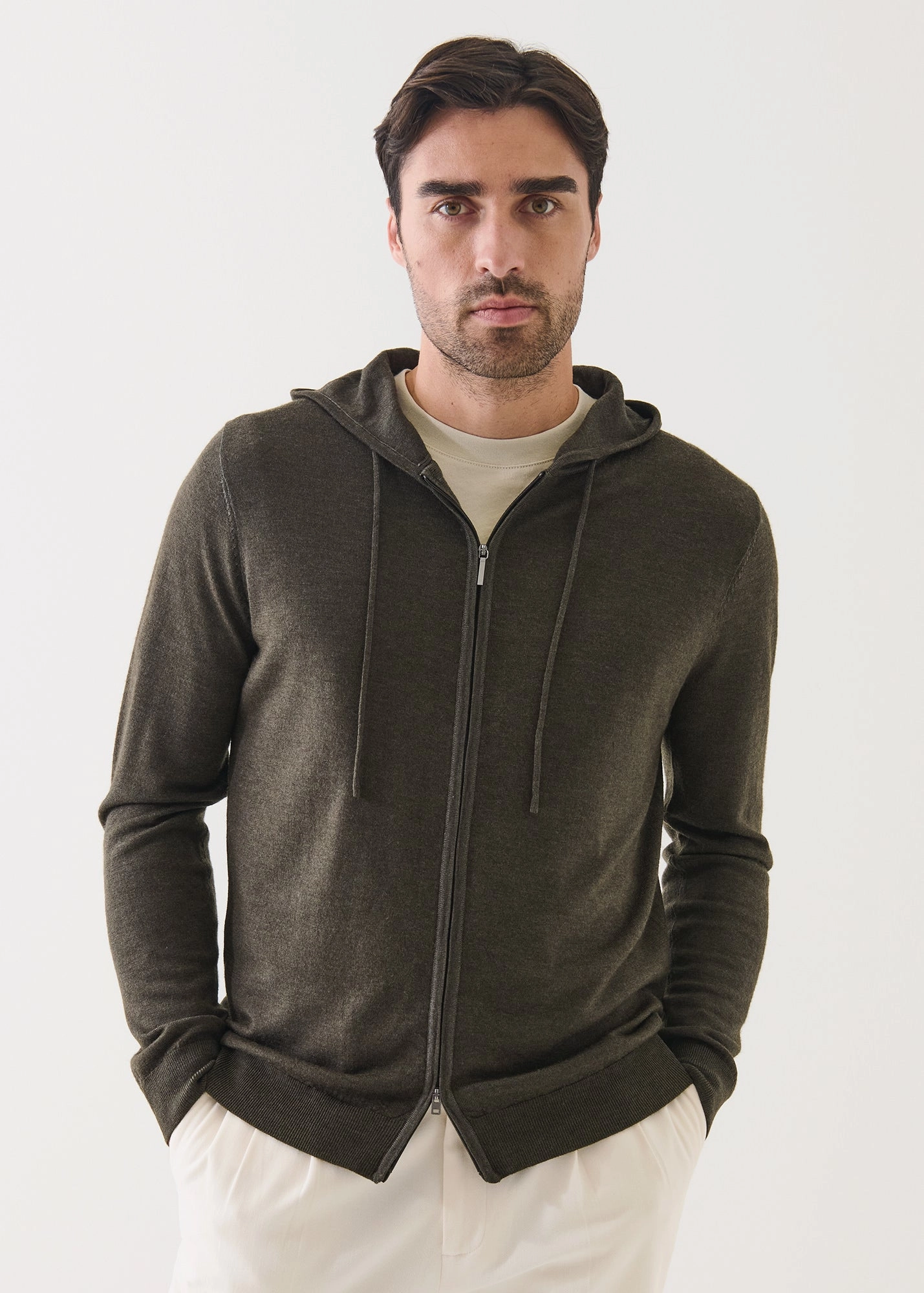14GG XFINE MERINO ZIP UP HOODIE Lightweight Construction