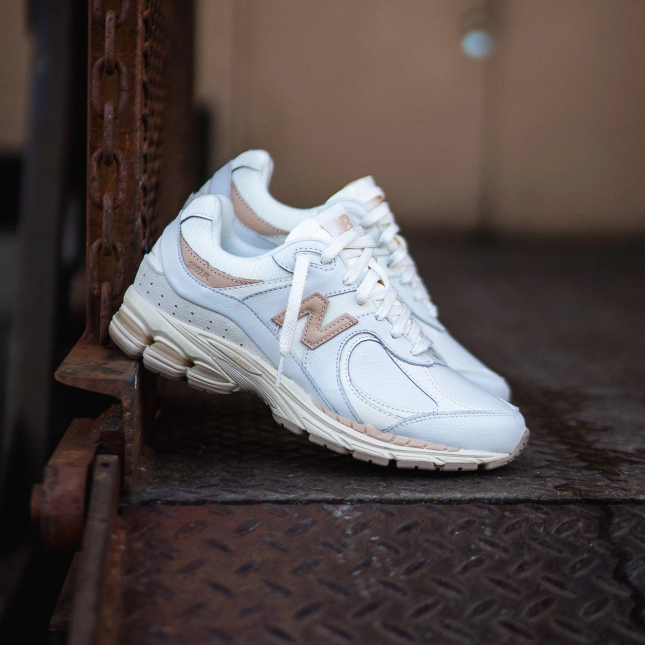 Mens New Balance 2002R (Vachetta) - M2002RVF Hyper Responsive Cushion Urban Function