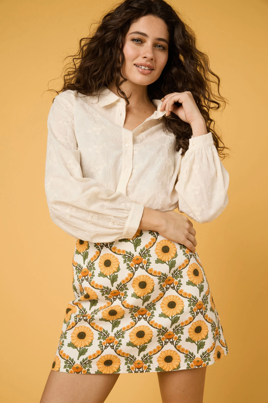 Ada Embroidered Flower Shirt Circular Knit Technique