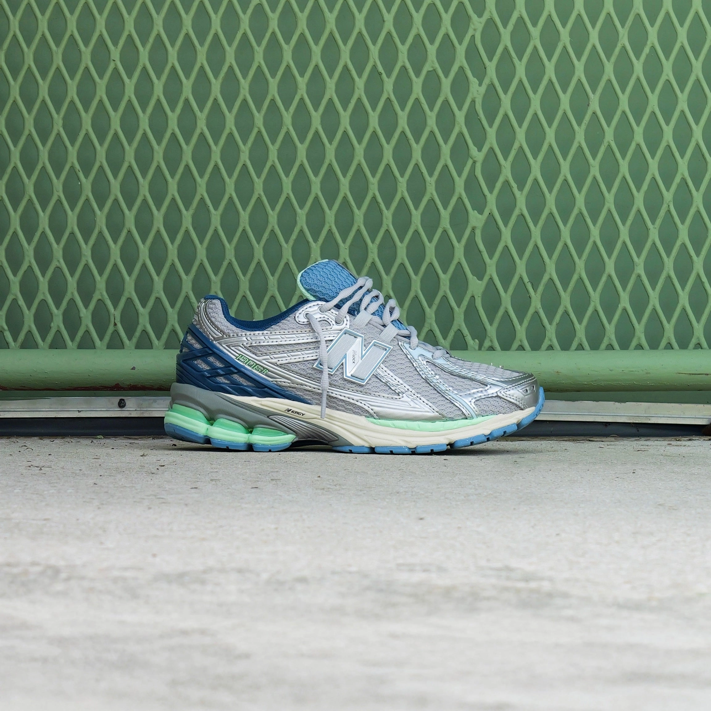 Mens New Balance 1906 (Silver Metallic/Still Water) U1906RCR City Living