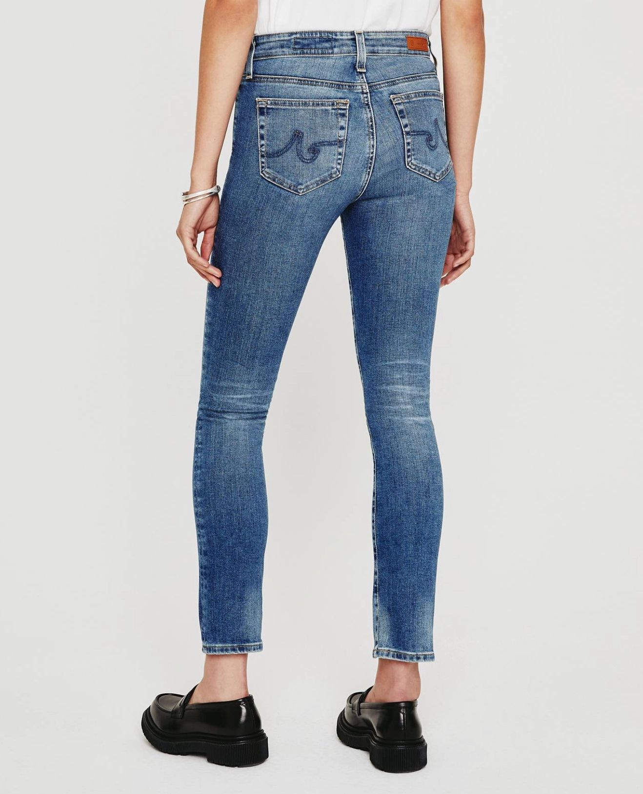 High Quality Bold Look Summer Vibes MARI MID RISE STRAIGHT IN 15 YEARS SHORELINE