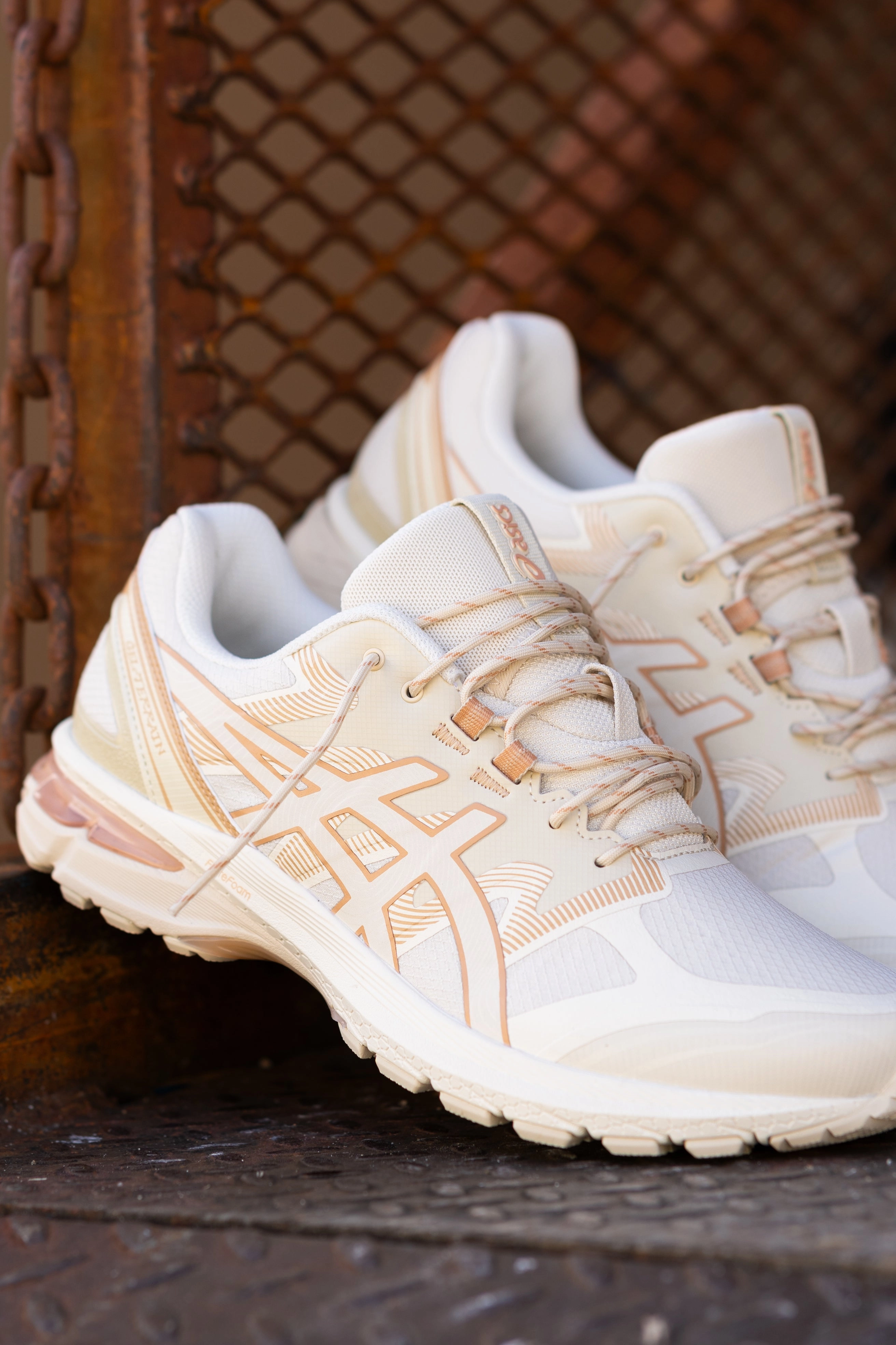 Arch Secure Speed Friendly Mens Asics Gel-Terrain (Birch/Birch) - 1203A342-200