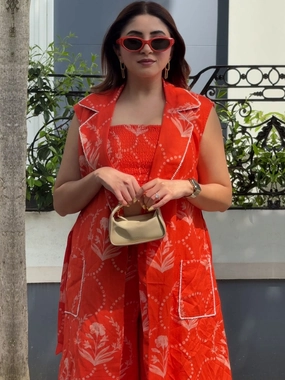 Amer Printed Jacket Subtle Motion