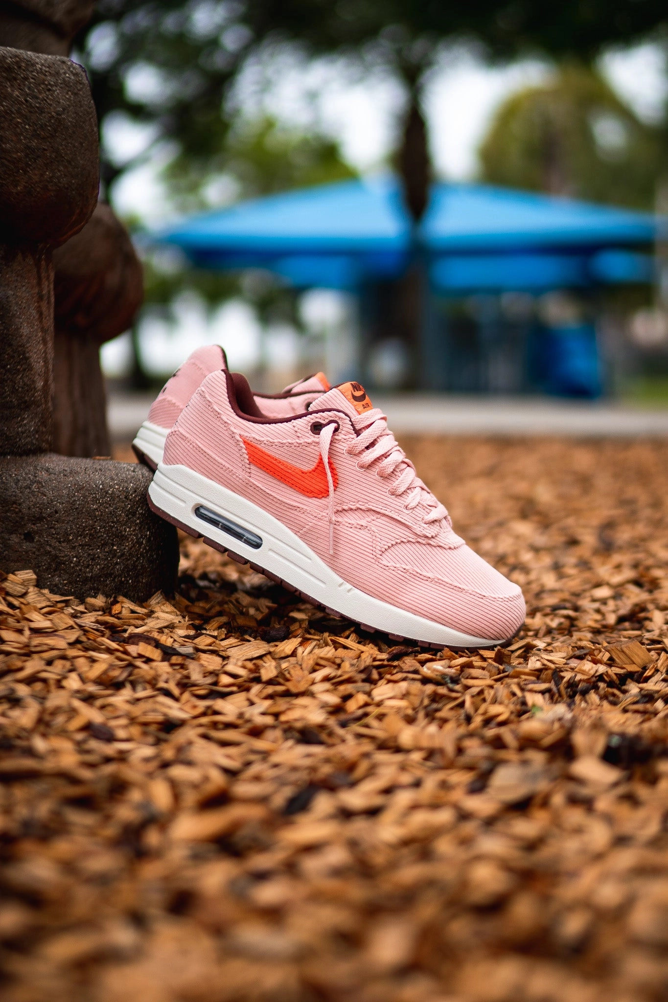Abrasion Resistant Welding Mesh Lining Mens Nike Air Max 1 PRM (Coral Star)