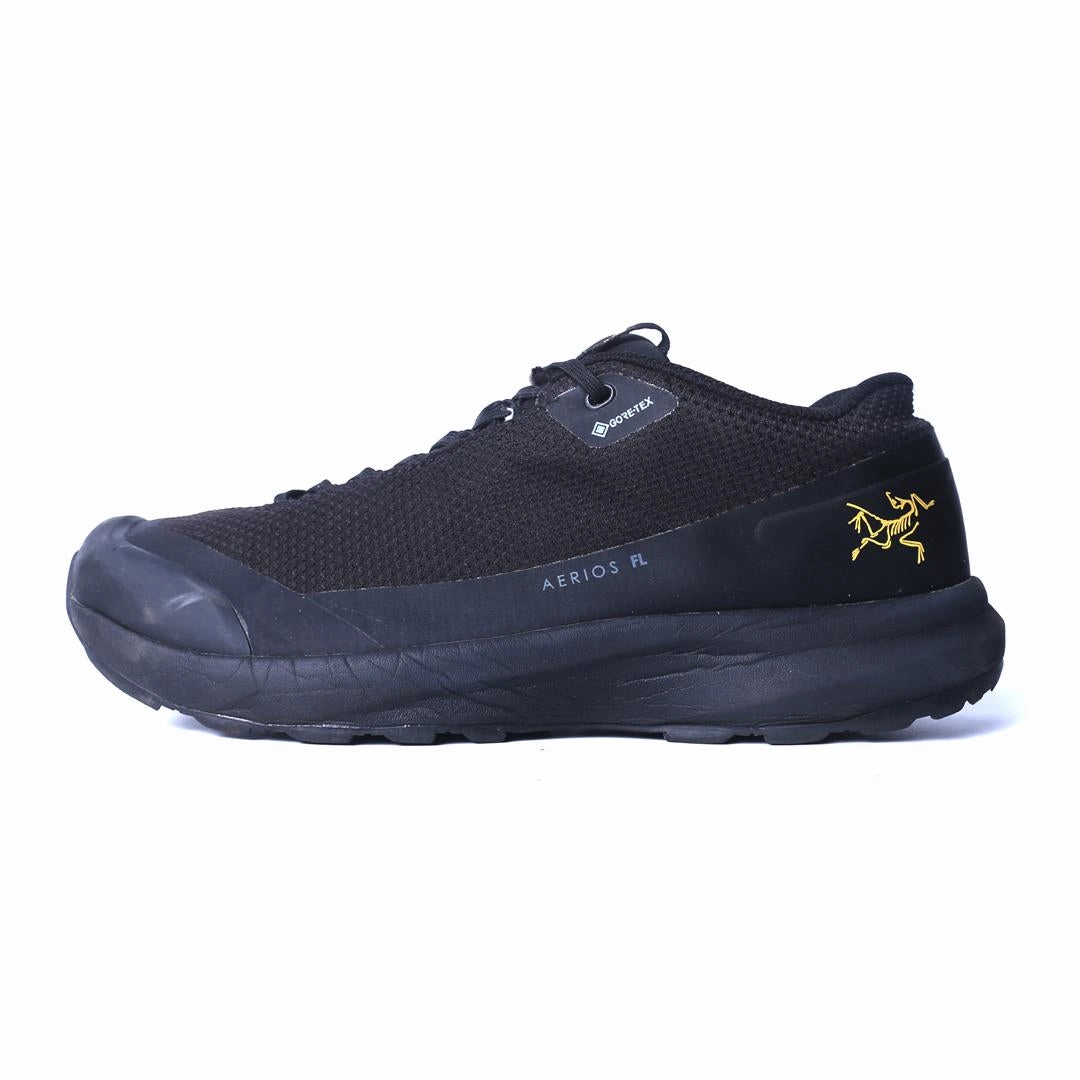 Shock-absorbent flexibility Fashion-forward flexibility ARCTERYX AERIOS FL 2 GTX