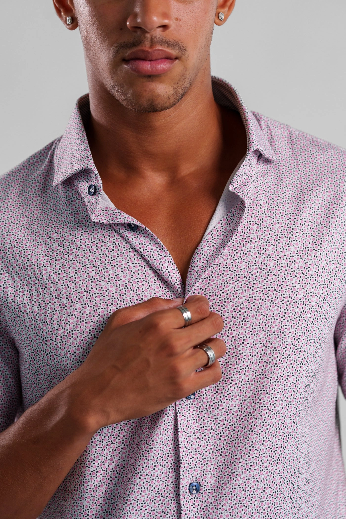 Conscious Core NoSlipGrip ARTISANAL DITSY FLORAL SHORT SLEEVE SHIRT