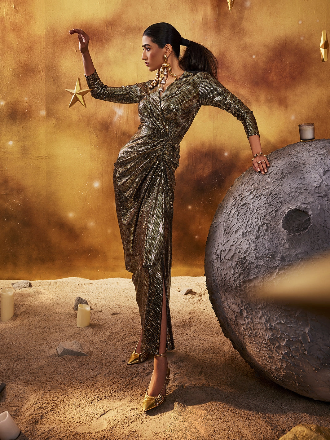 ASTRAL GOWN Lined interior