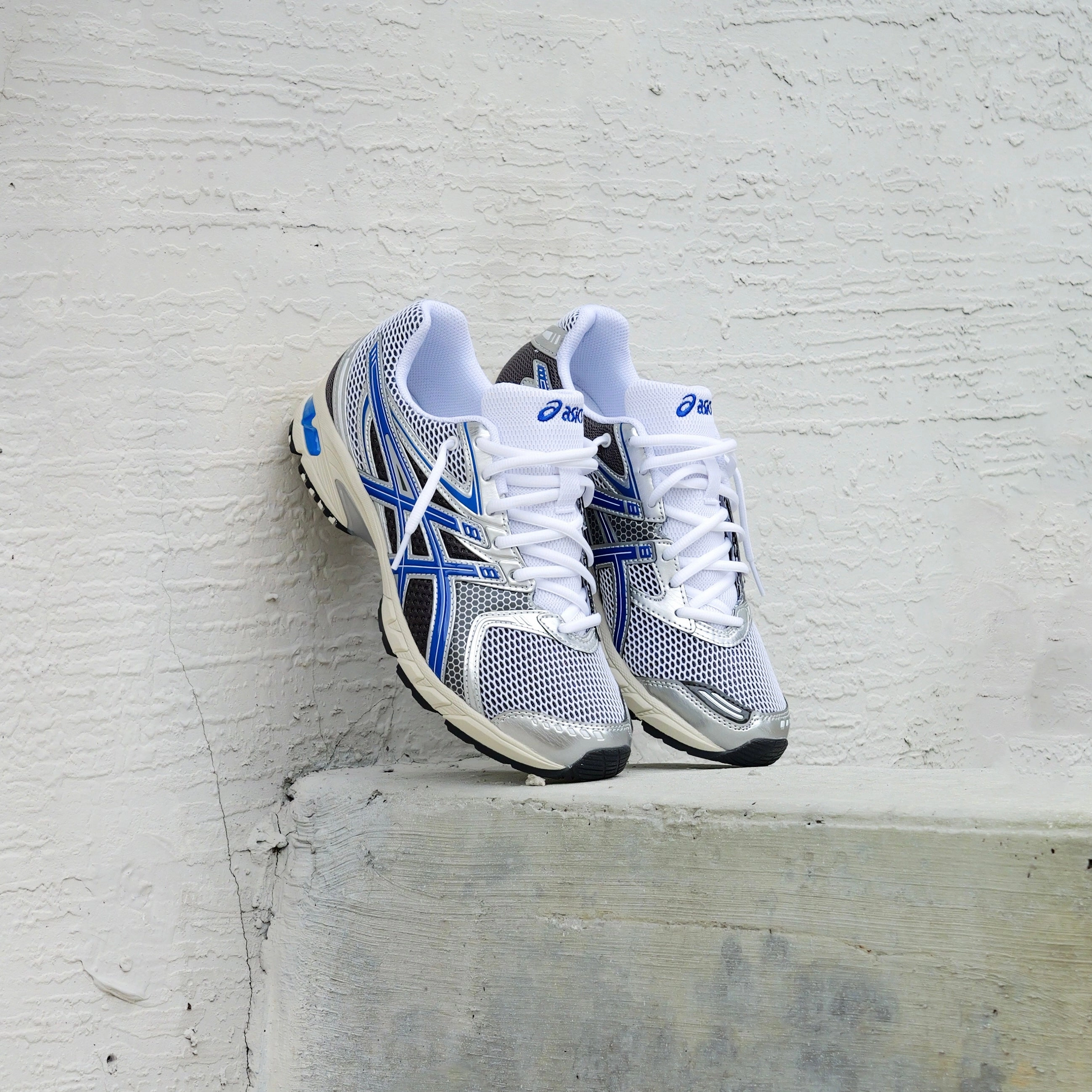 Mens Asics Gel-DS Trainer 14 (White/Asics Blue) Multi directional traction Heel Stability