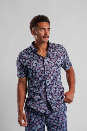 TensionAdjustedWaistband BAD TRIP SHORT SLEEVE SHIRT