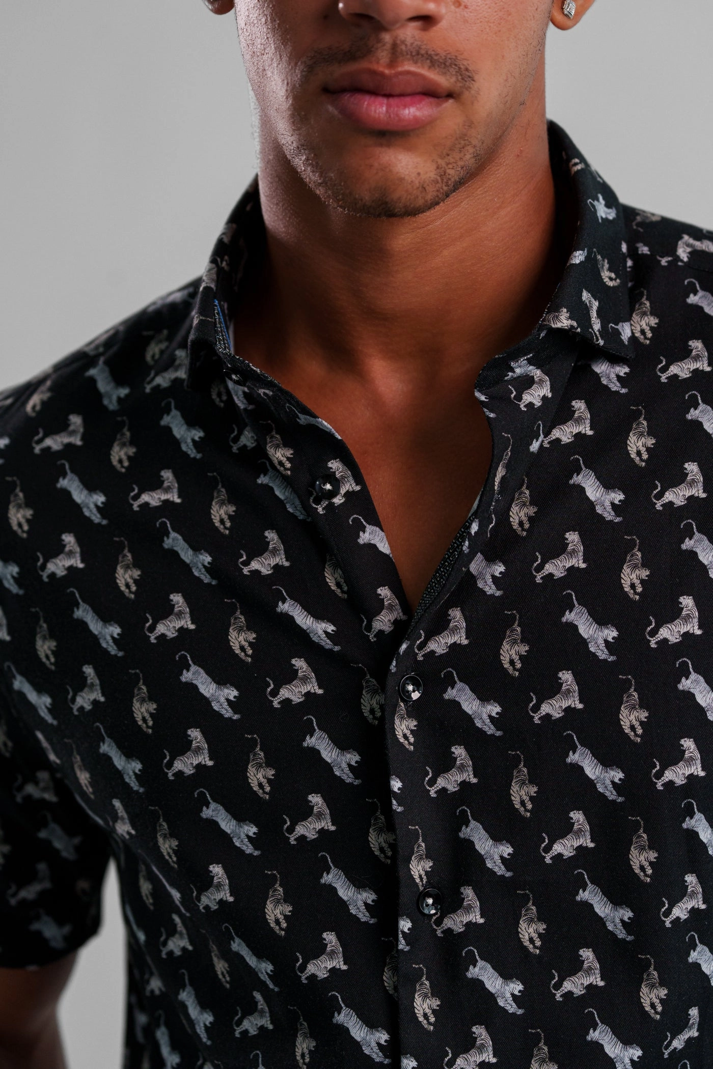 Boho Light BIG CAT SHORT SLEEVE SHIRT