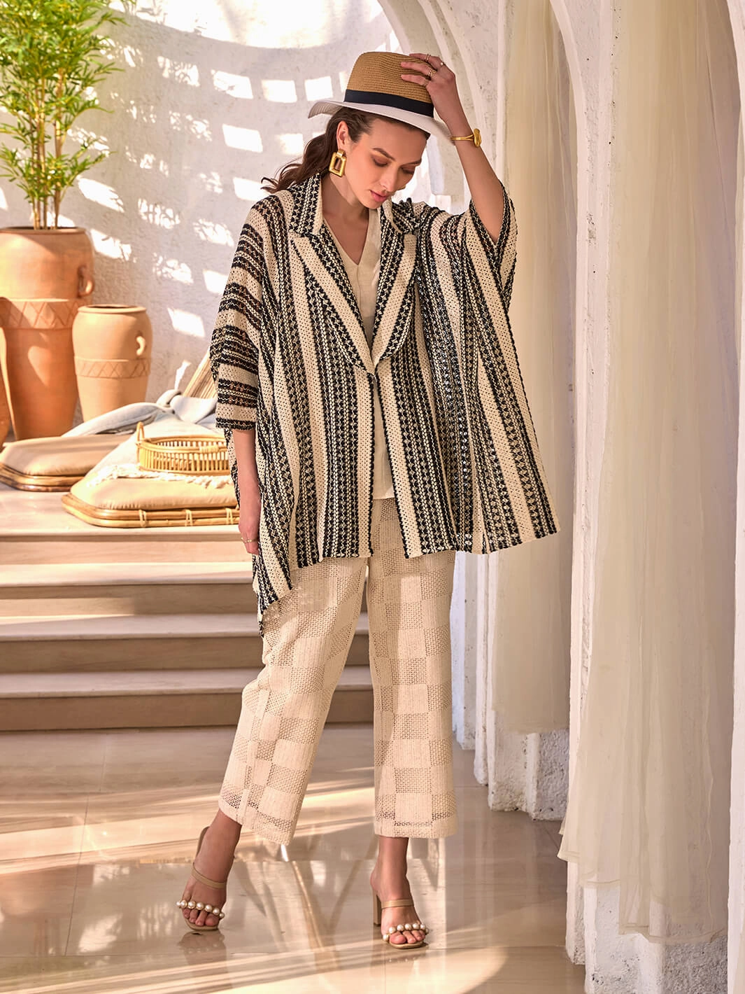 Bold Cut Smart Tones Bolivia Top