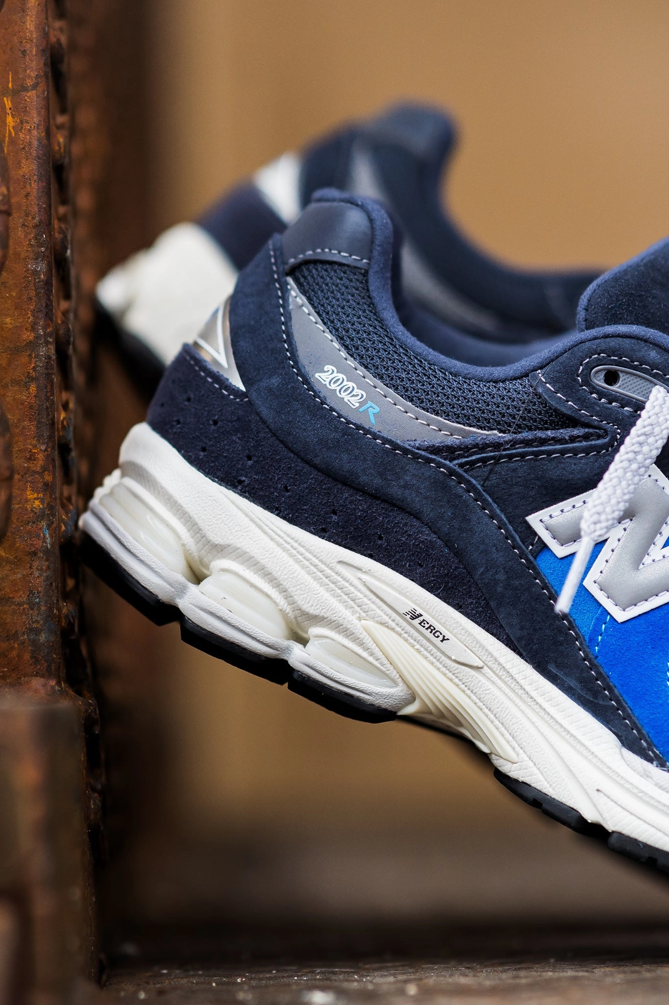 Mens New Balance 2002R (Blue/Blue) - M2002RPB Wicking Inner Sleeve Youth Style