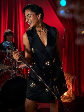 Texture Soft Comfortable Shape Elizabeth Embroidered Lapel Dress