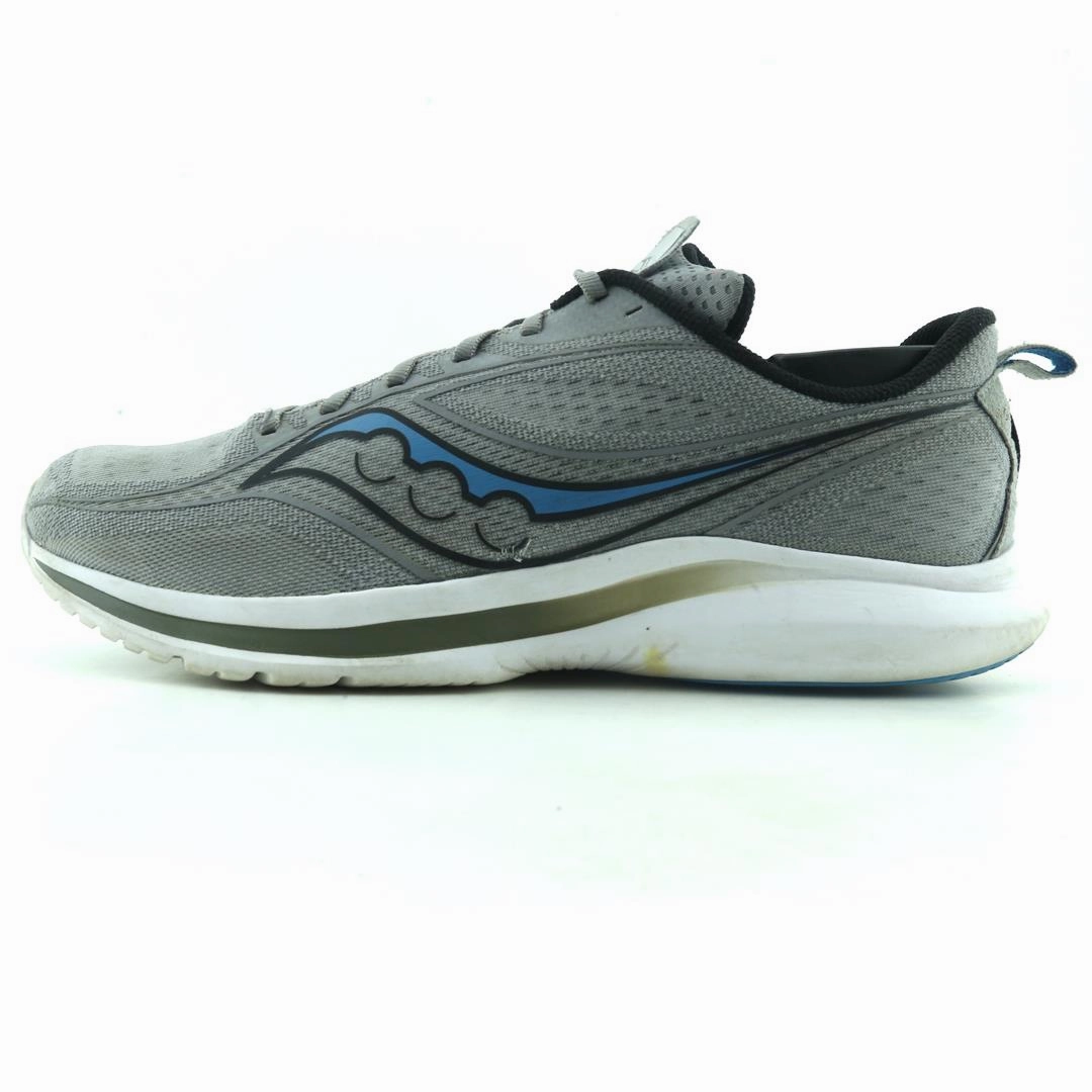 SAUCONY KINVARA 13 flexible running footwear
