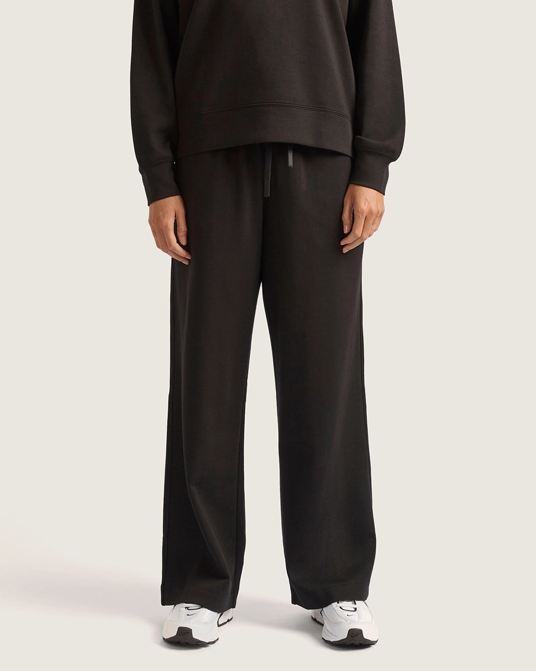 Fashionable Look Women's Straight Leg Sweat Pants - Black