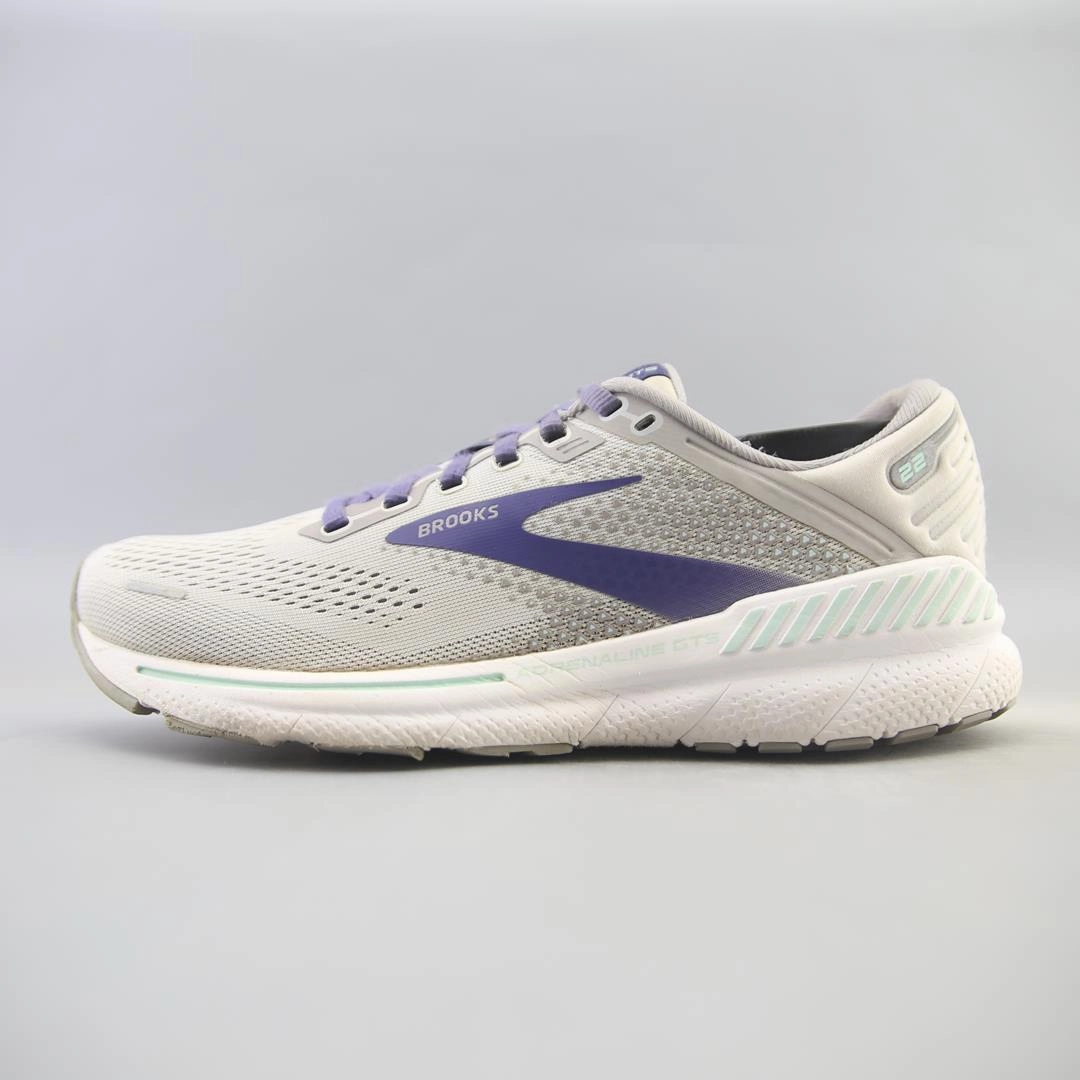 stripe - design shoes running for speed BROOKS ADRENALINE GTS 22