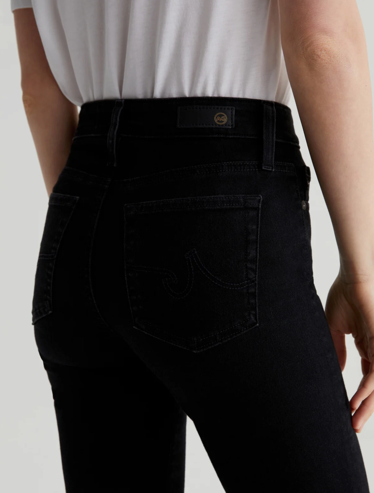 Wear It All Weekend Warrior Luxury Athlete Fit MARI MID RISE STRAIGHT IN ALCHEMY