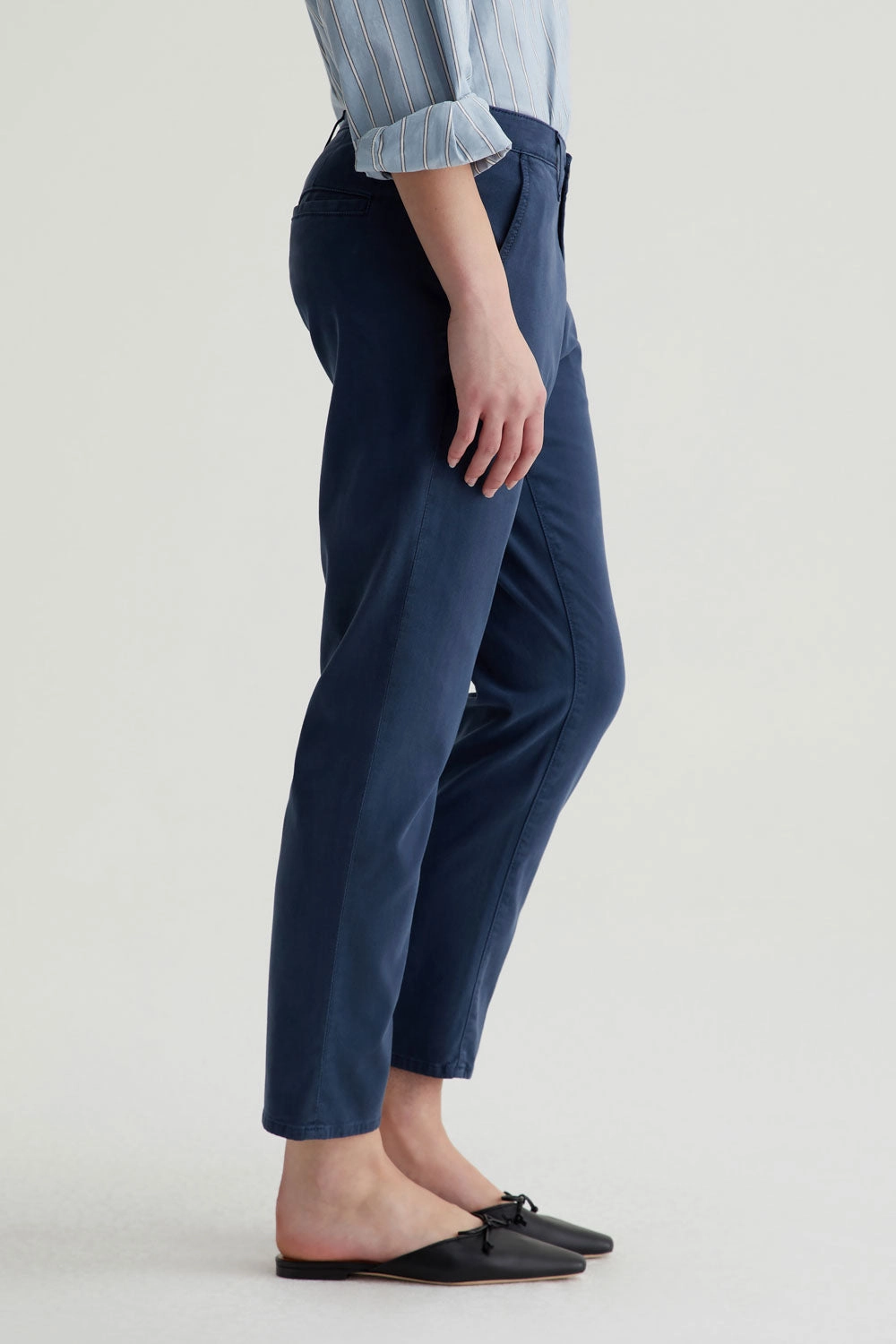 CADEN TAILORED TROUSER IN DEEP TRENCHES Minimalist Style Holiday Vibes Weekend Warrior