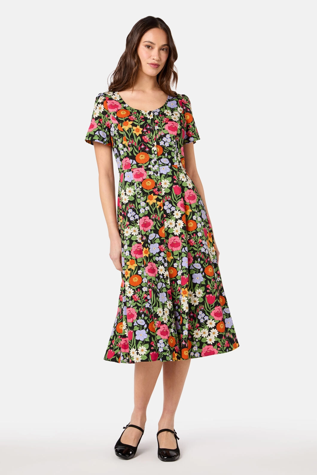 Sleeveless Cut Timeless Cut Floral Field Midi Dress