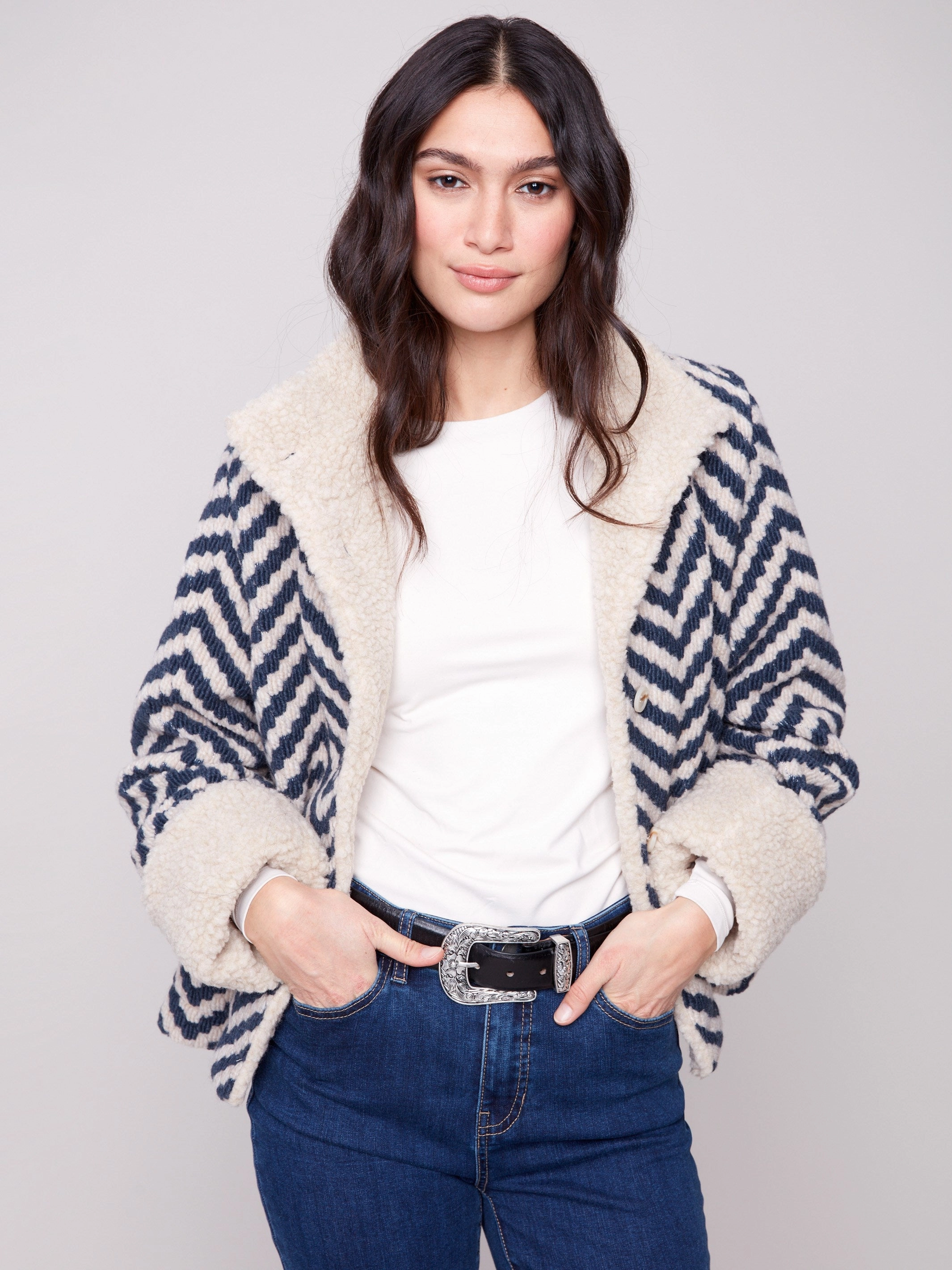 AntiStaticLayer Chevron Boucl?? Short Jacket With Sherpa Trim - Navy