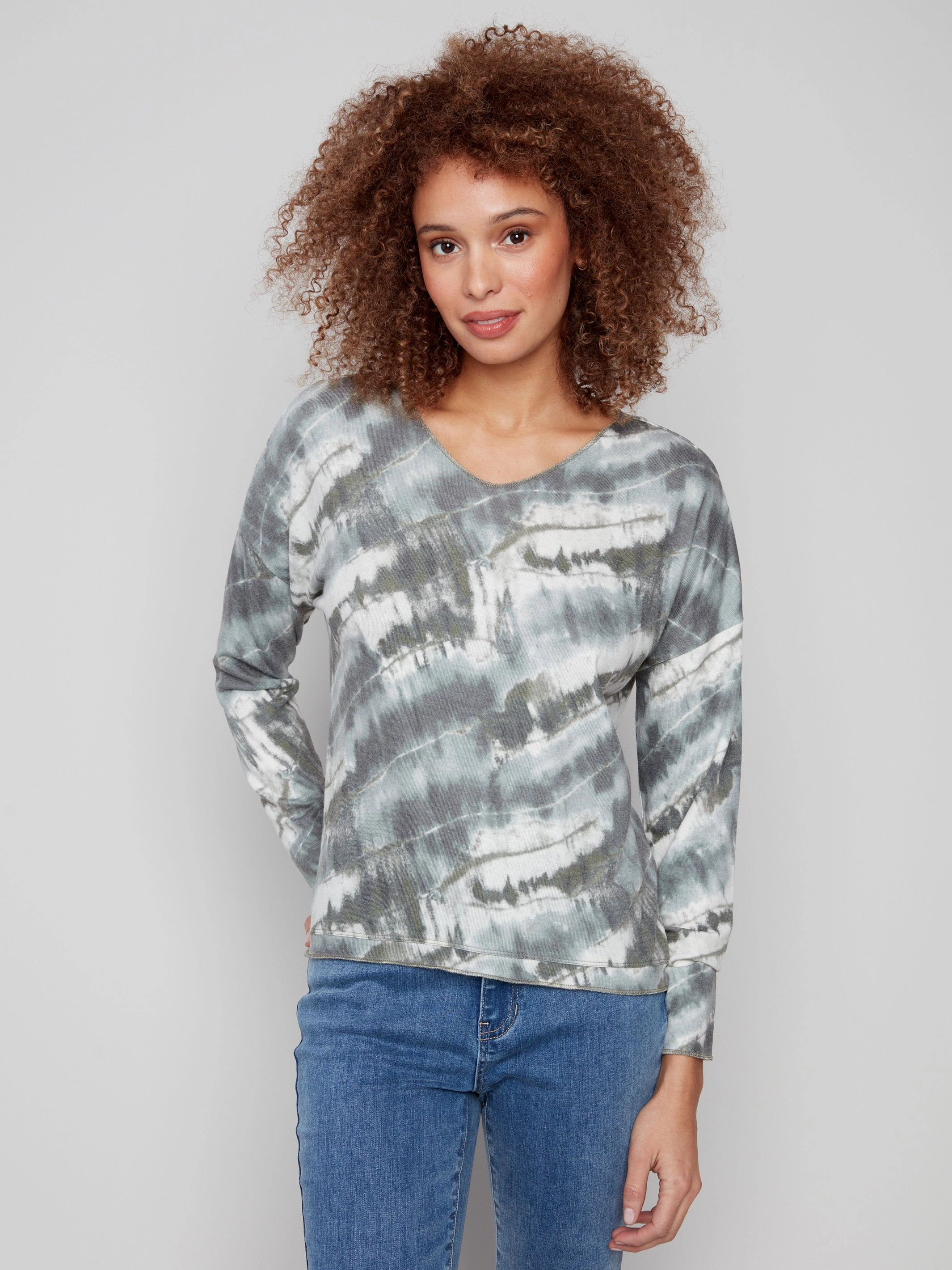 Printed V-neck Knit Top - Dreamy Spruce Stretch waistband PocketDetails