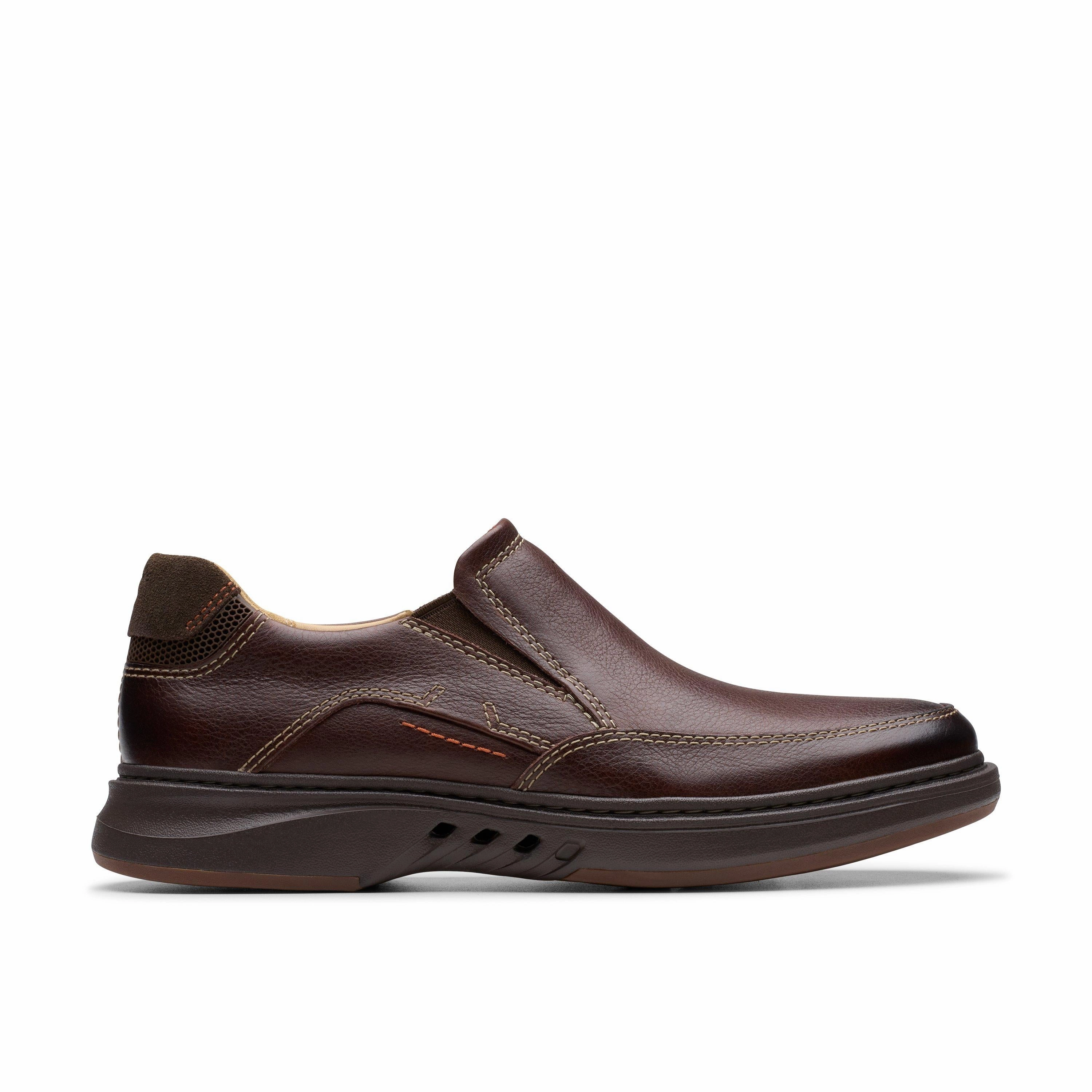 Comfortable Use CLARKS UN BRILEY STEP