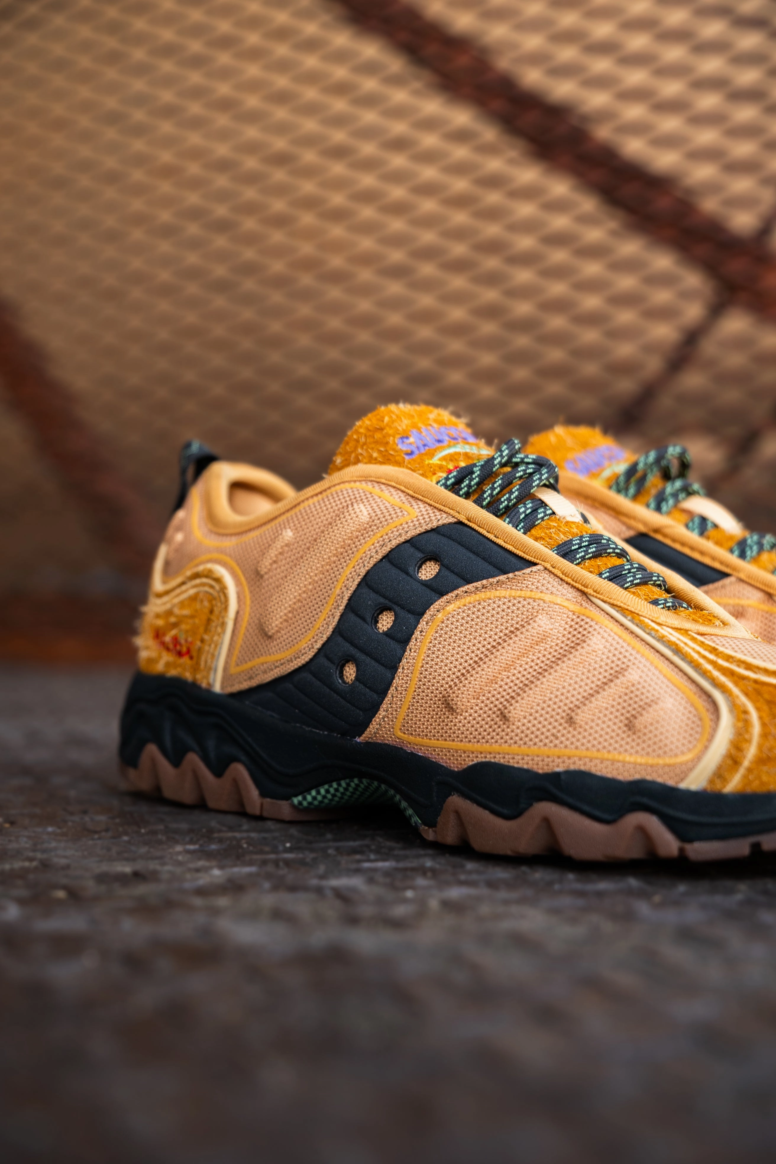 Shock   Absorbing Split Toe Flex Zone Colour Plus X Saucony "Matrix" M (Harvest Wheat)