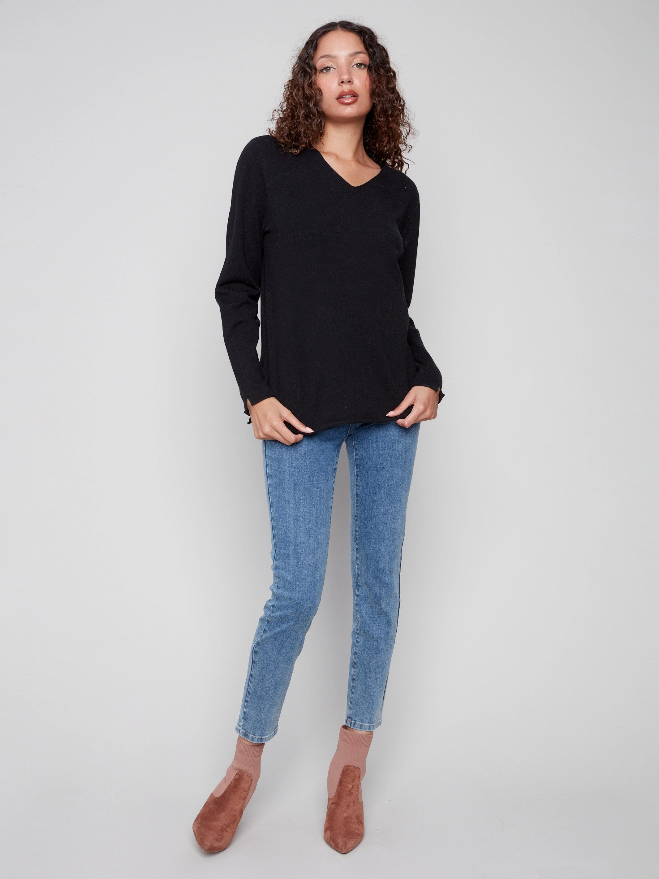 Flex Dry Fabric System Glossy Look Basic V-Neck Sweater - Black