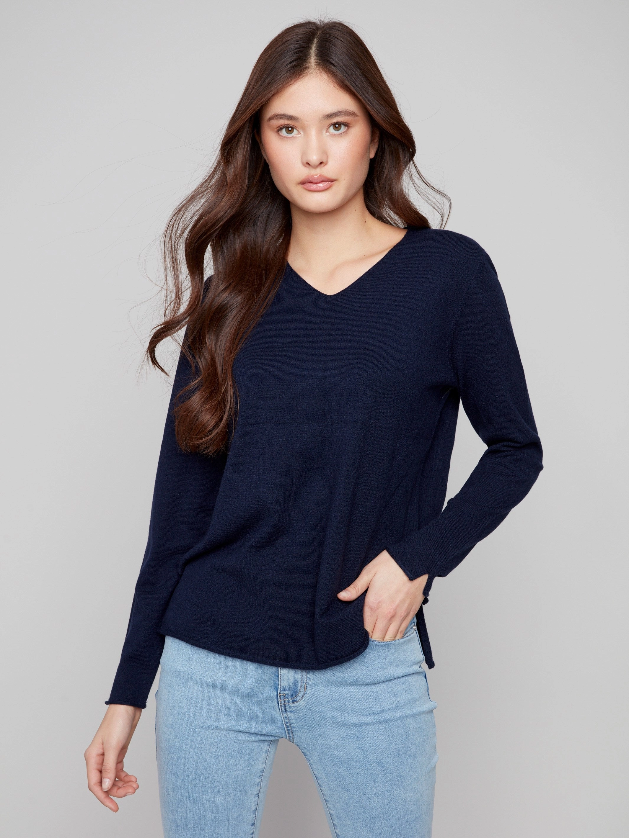 Curtain Accessorize Basic V-Neck Sweater - Navy