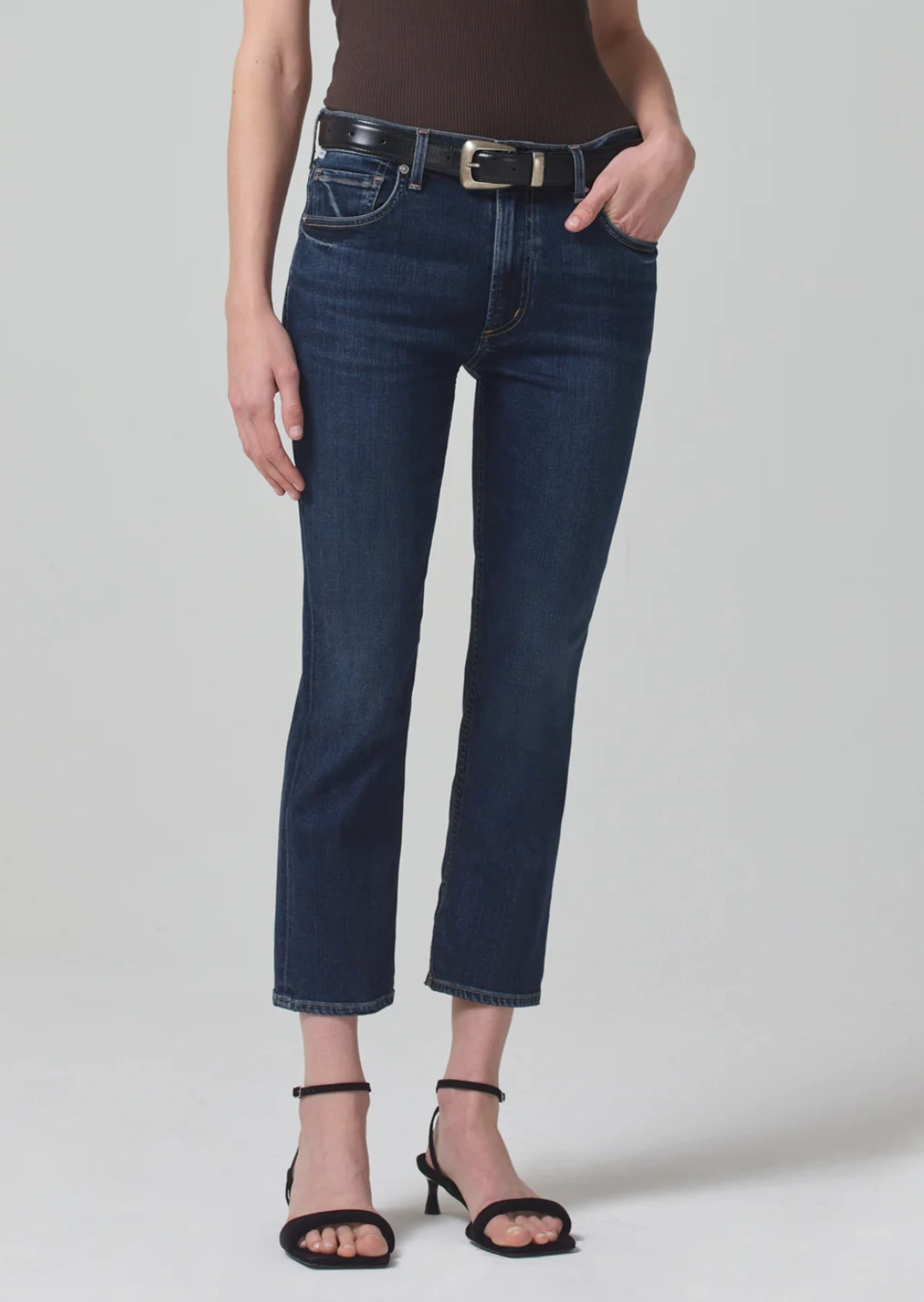 Softened Lining Utility Style ISOLA STRAIGHT IN COURTLAND