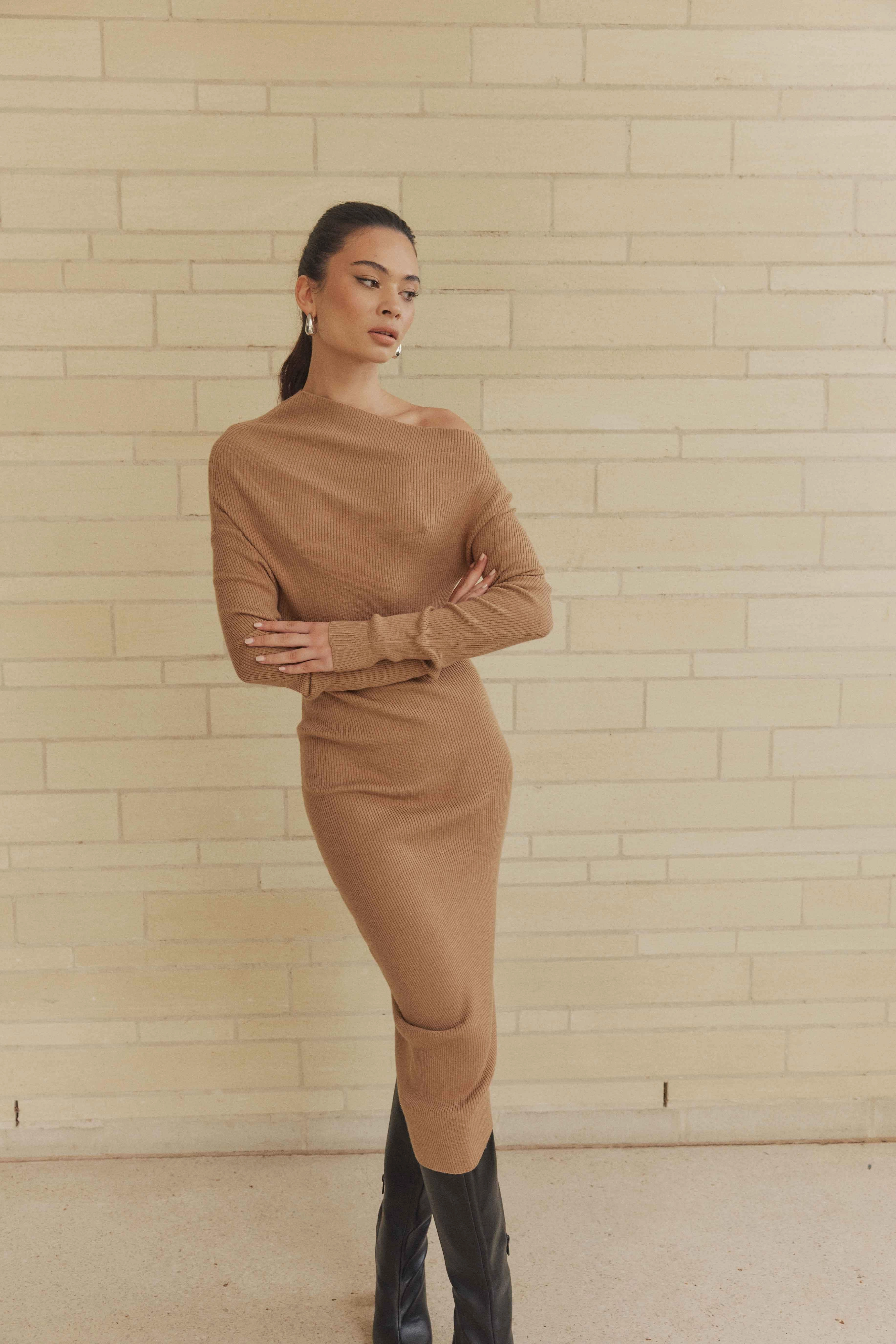 CURAAE Edin Knit Midi Dress In Brown Soft Waist Metallic-Shine