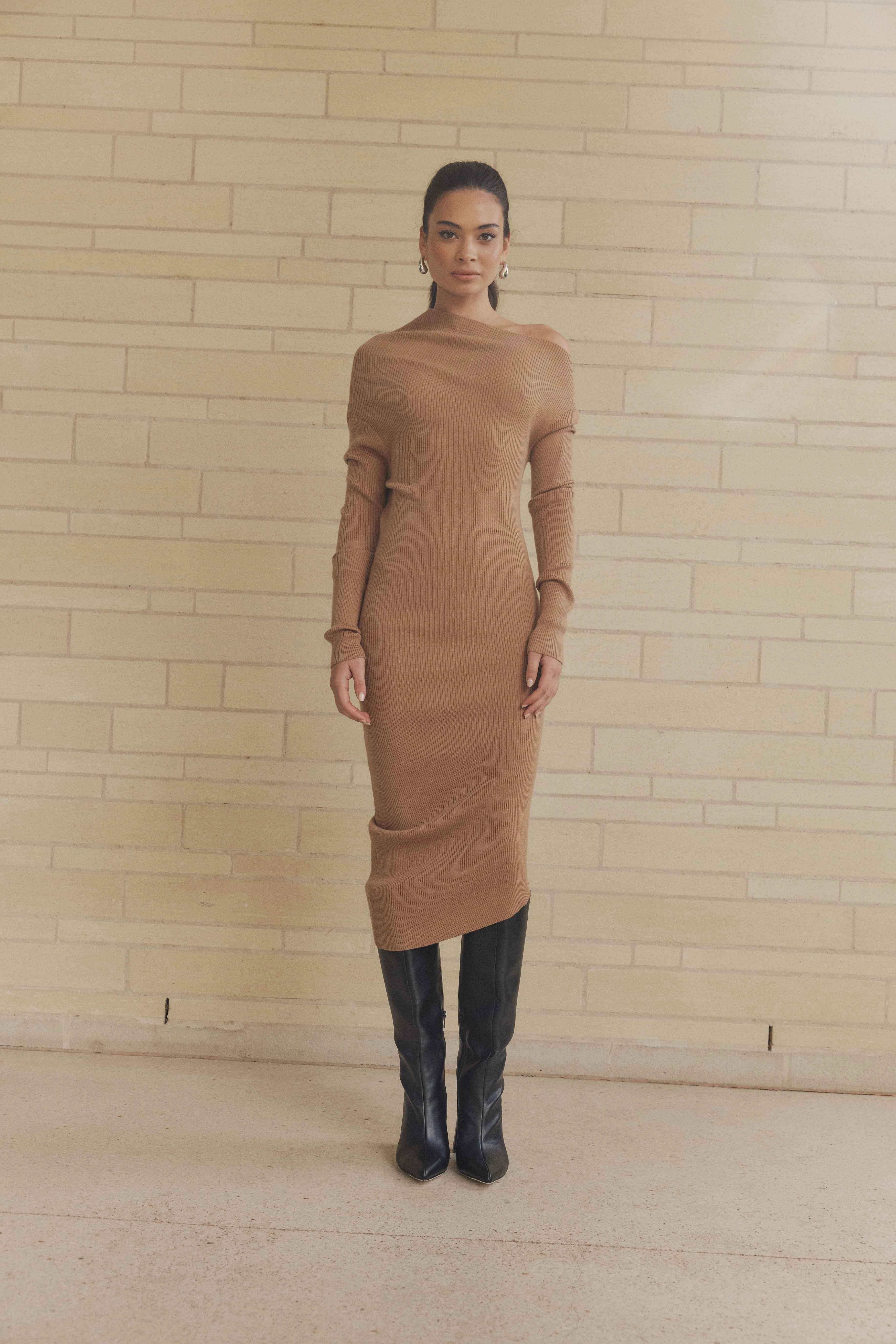 Calm Finish CURAAE Edin Knit Midi Dress In Brown