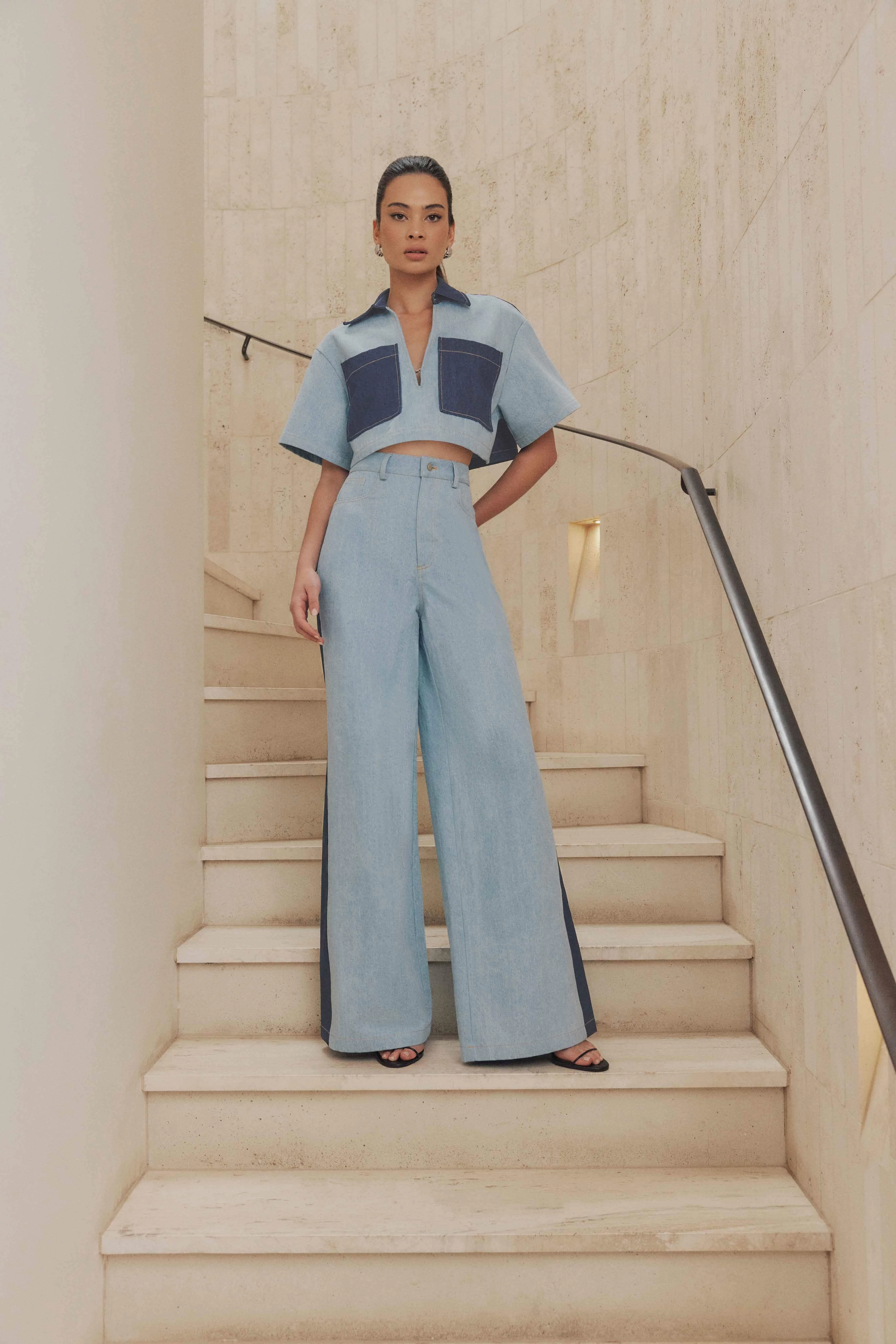 CURAAE Lyon Wide Leg Denim Jeans Solid-color Smart Detail