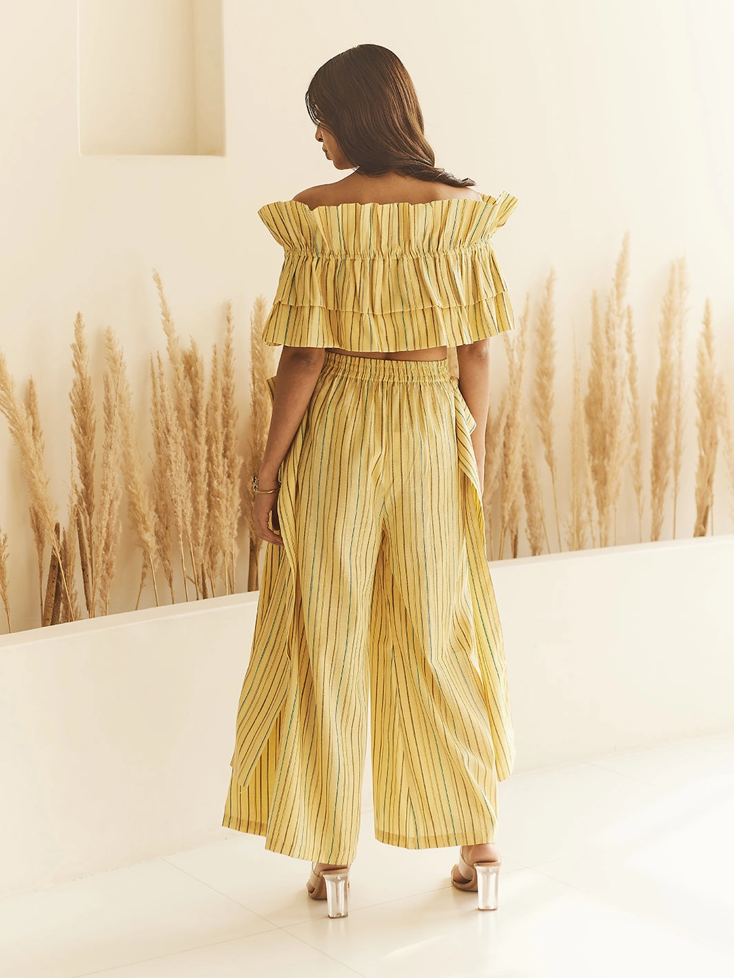 CYPRUS Top Yellow Refined Aesthetic Chic Appeal