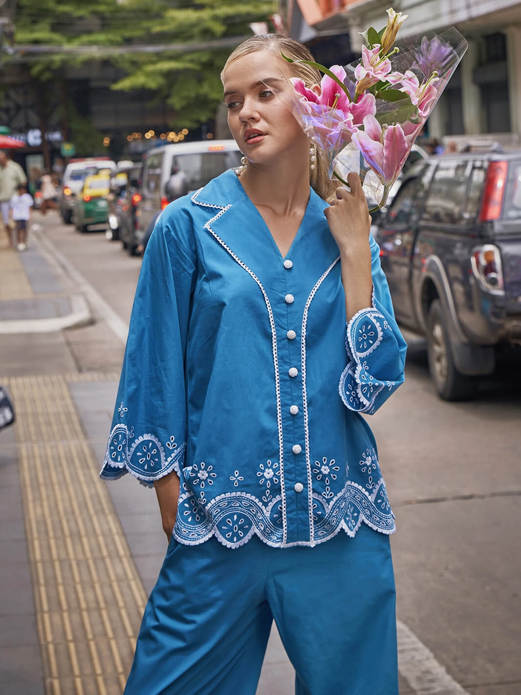 Cyrus Blue Bell Shirt Modern Lines