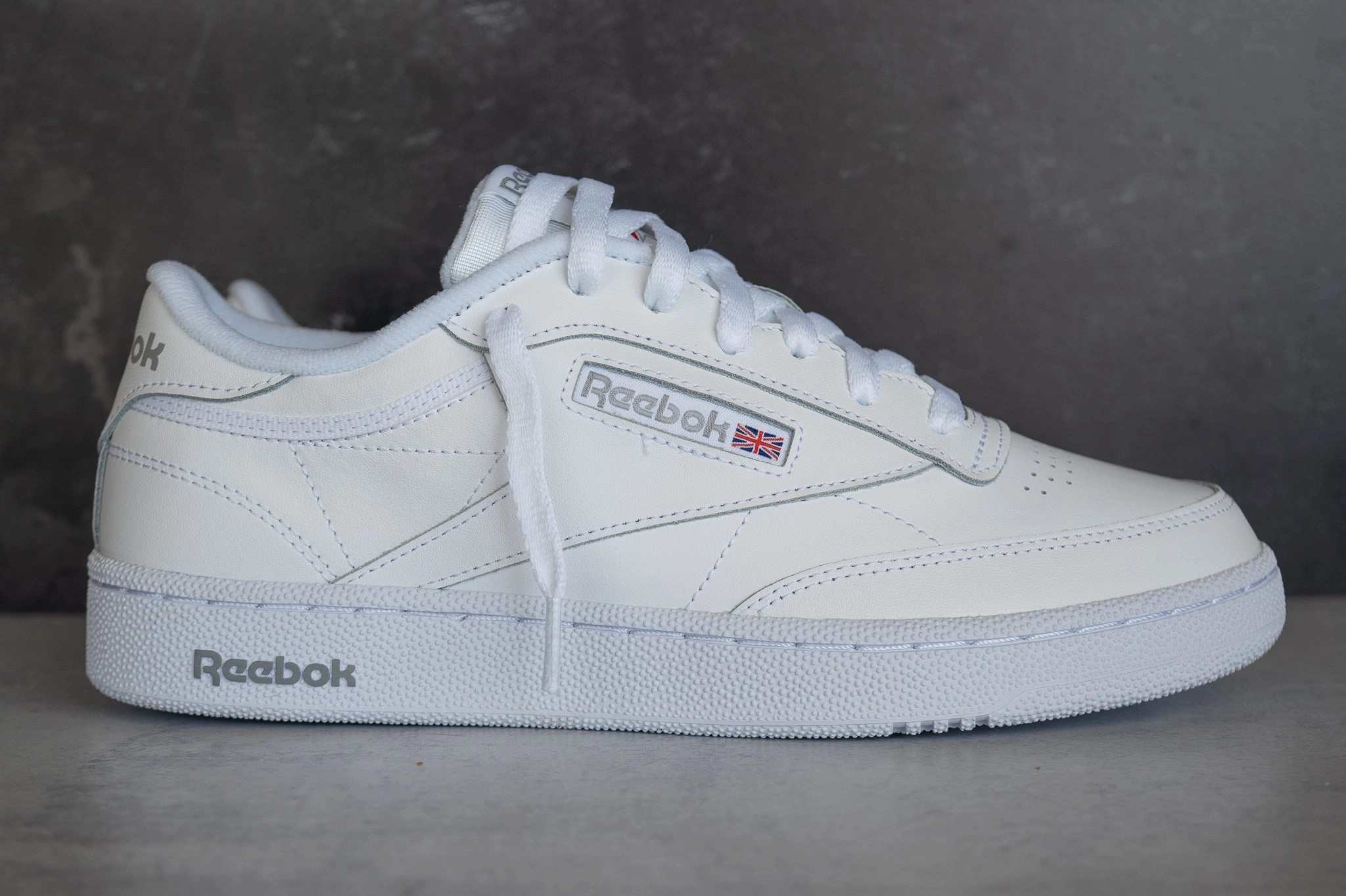 Flexible Groove Outsoles Elastic Lace System Reebok Club C 85 (White/Sheer Grey)