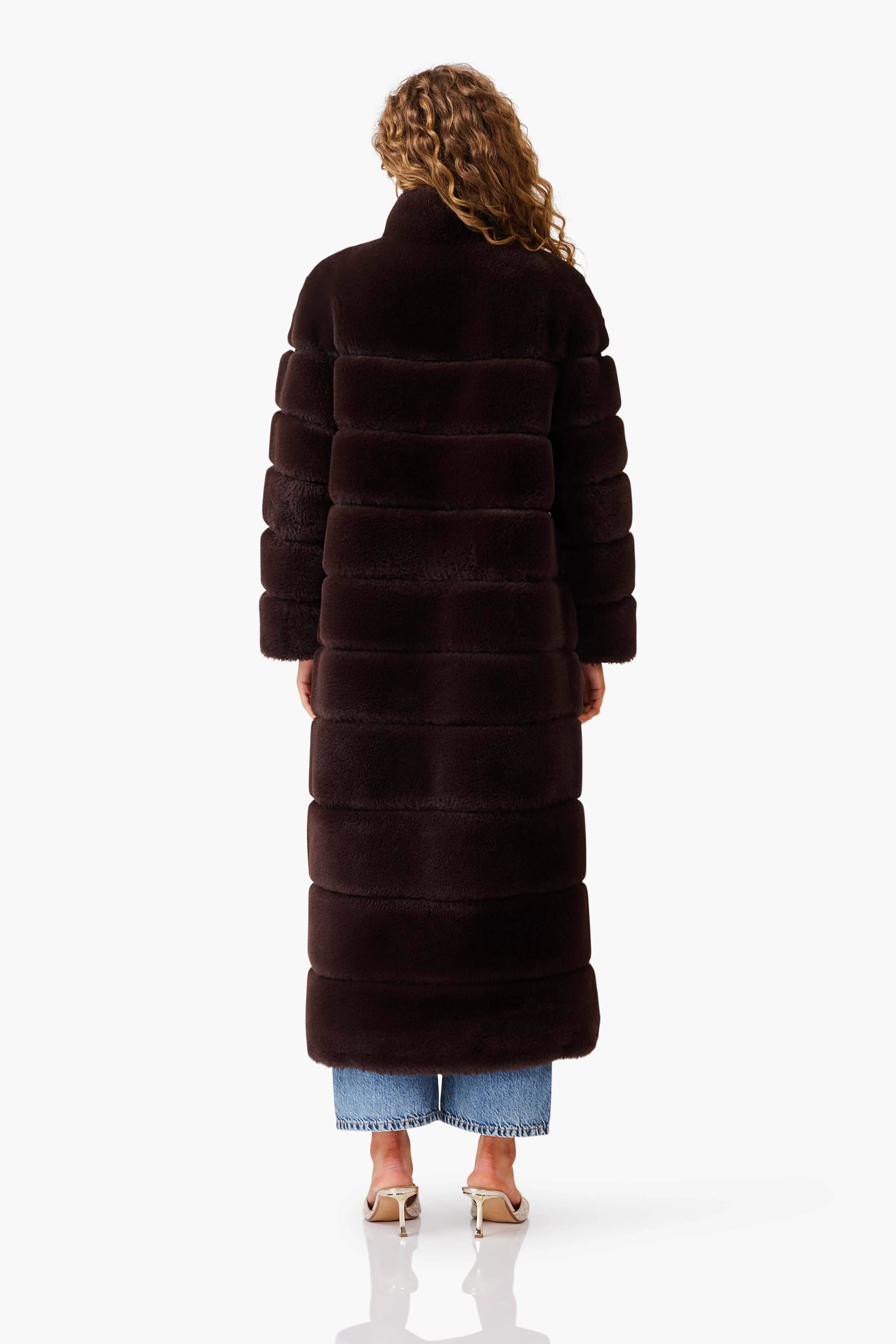 Sophisticated Line Texture Flow Daphne Coat in Brown