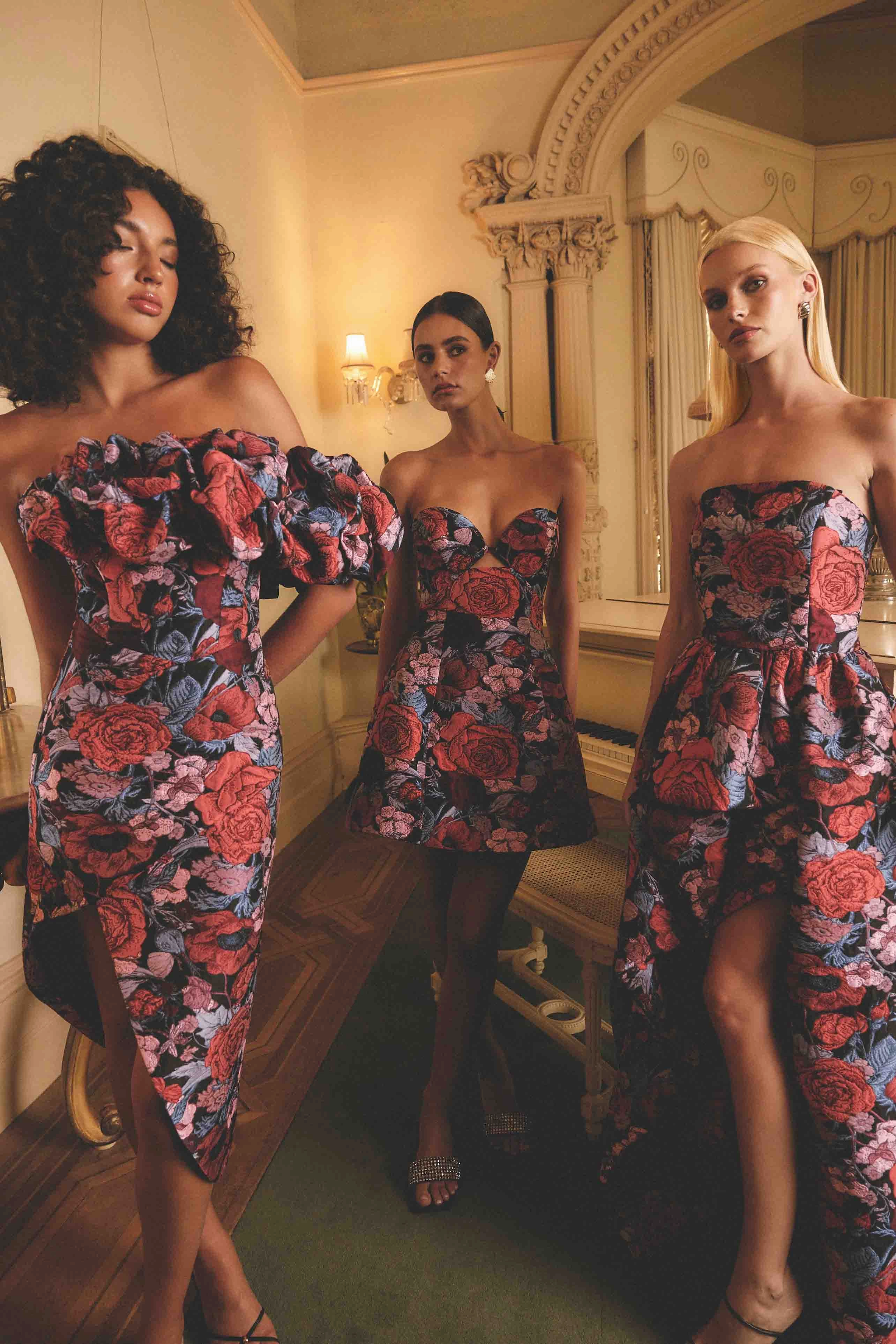 Boxy-Style Flattering Style Delphine Tulip Mini Dress in Pink & Black Floral