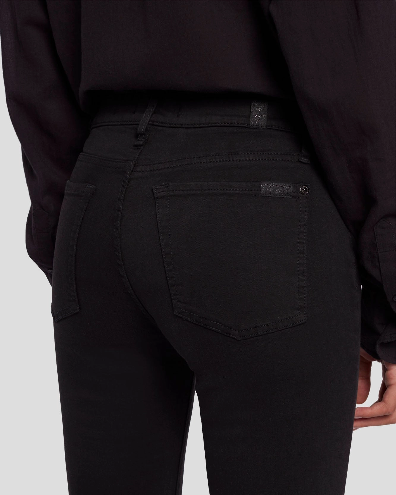 DOJO TAILORLESS FLARE IN BLACK Classic Wear Morning Stroll Sustainable Trend Setter Versatile