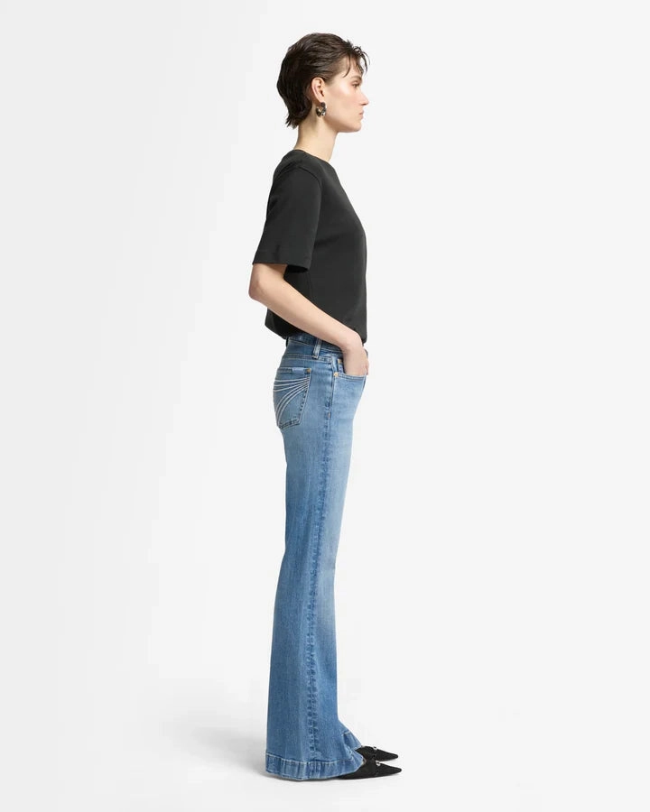 DOJO TAILORLESS FLARE IN PINE Lifestyle Piece Balanced Piece