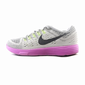 brand - reputation NIKE  LUNAR TEMPO 2