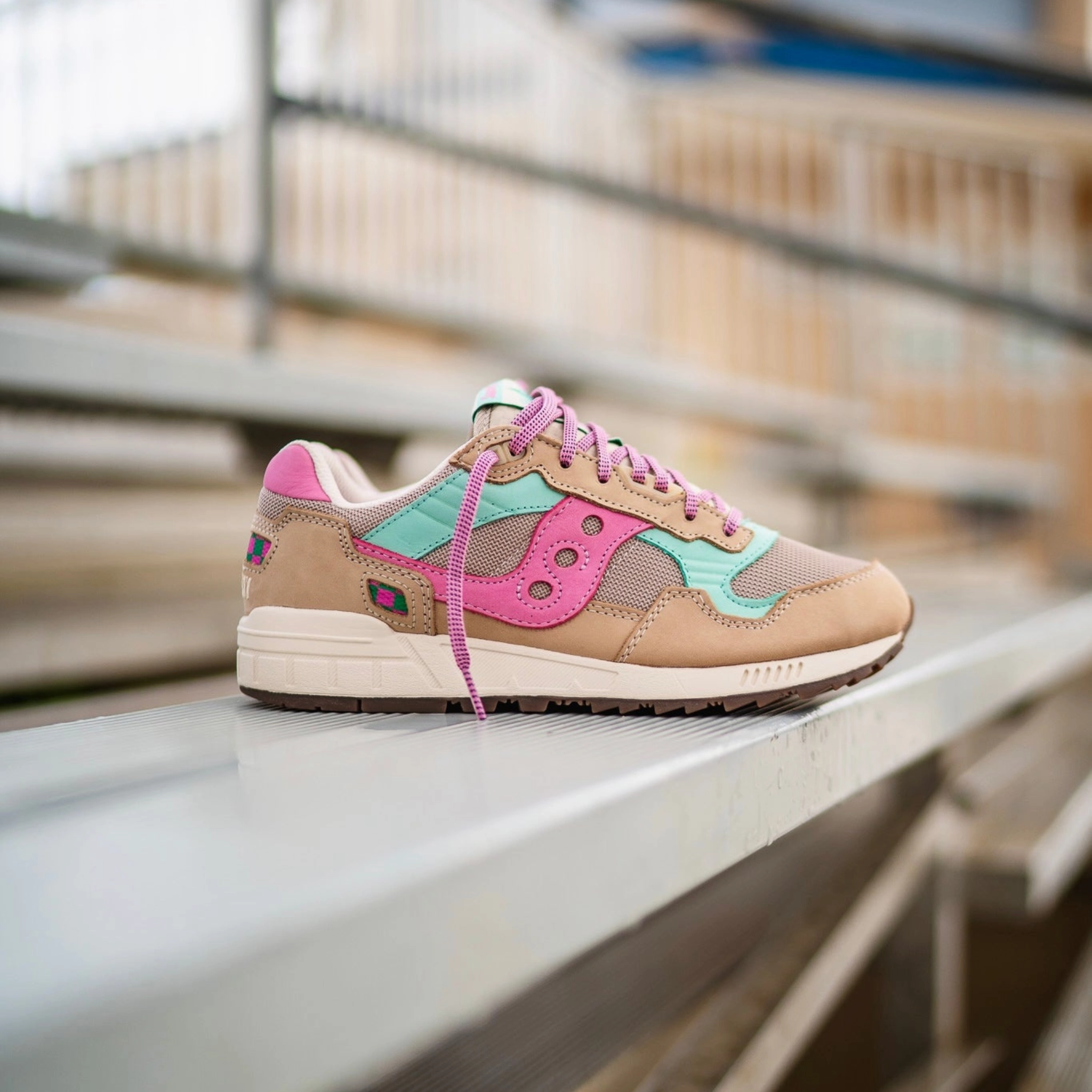 Stride Boost Saucony Shadow 5000 Earth Citizen (Gray/Pink)