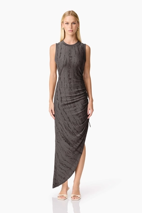 CURAAE Lavania Asymmetrical Midi Dress in Grey Chilly Weather Layer Spring Mood