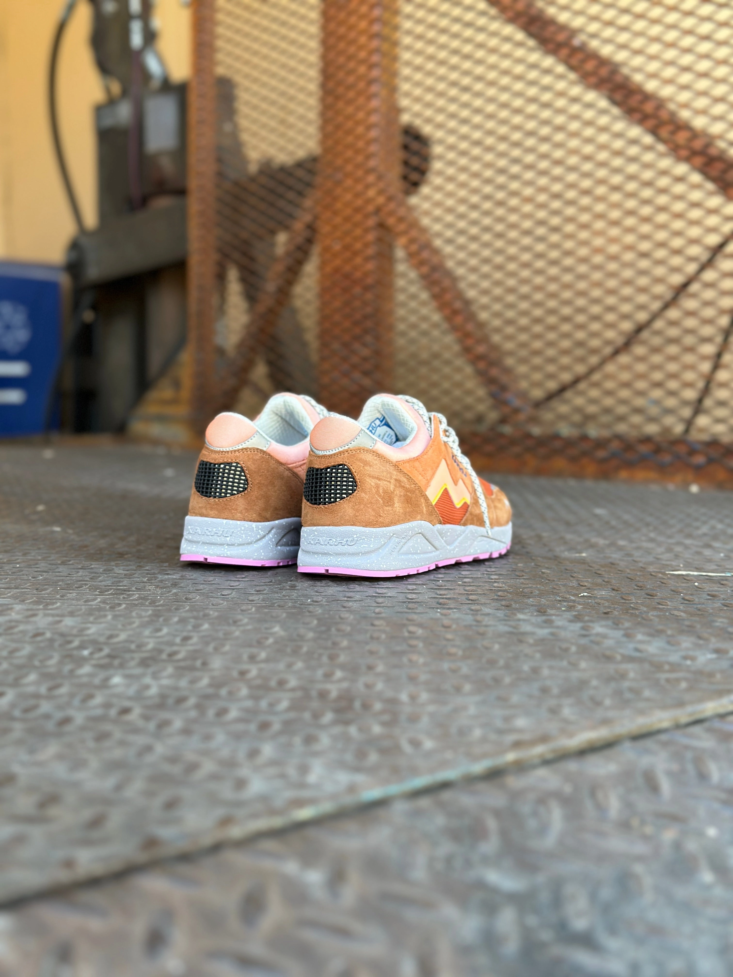 Karhu Aria 95 (Brown Sugar/Almost Apricot) Simple Form Comfort Ankle Support