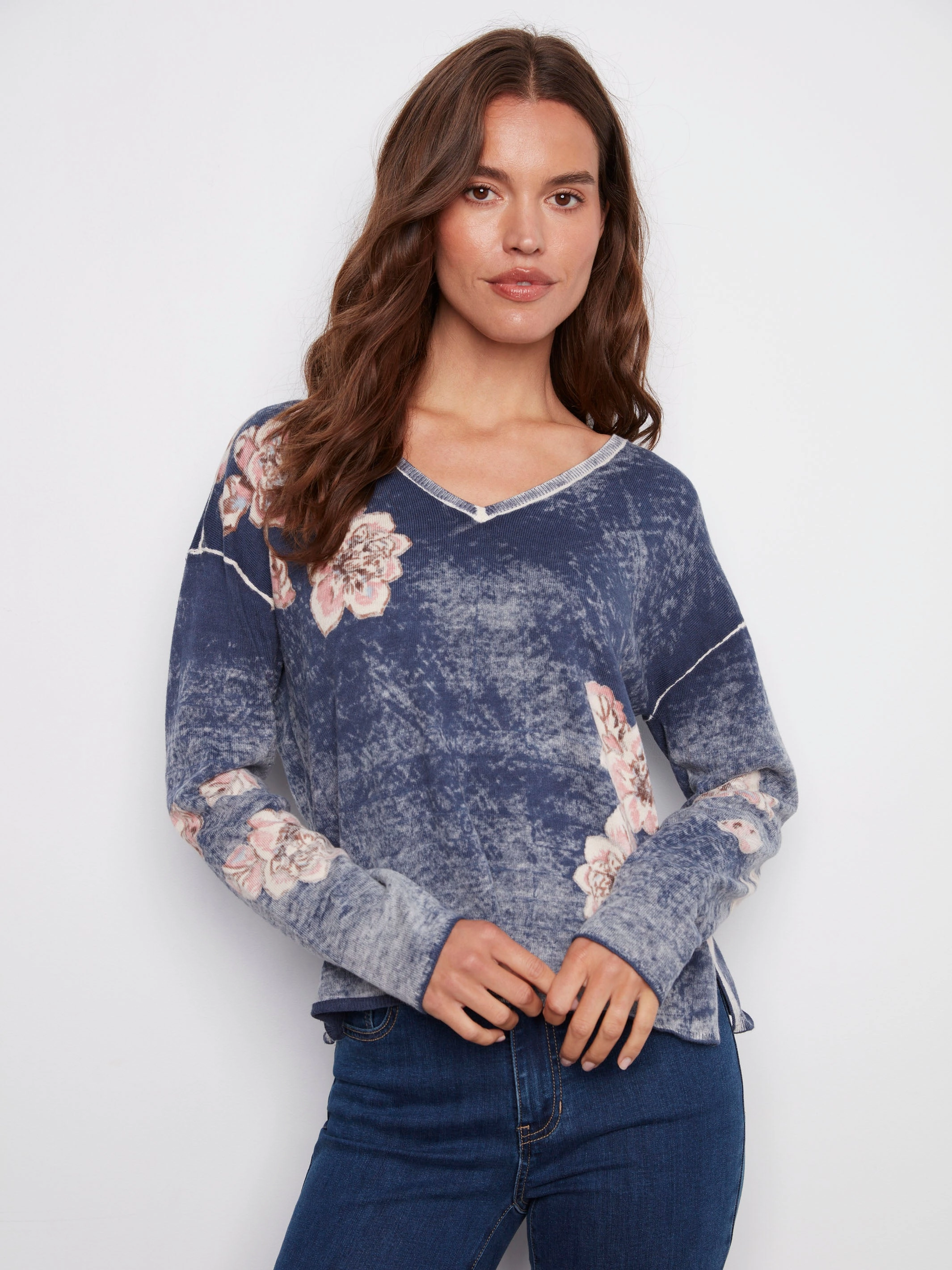 Lace Loose - fitting Reversible Floral V-Neck Sweater - Denim