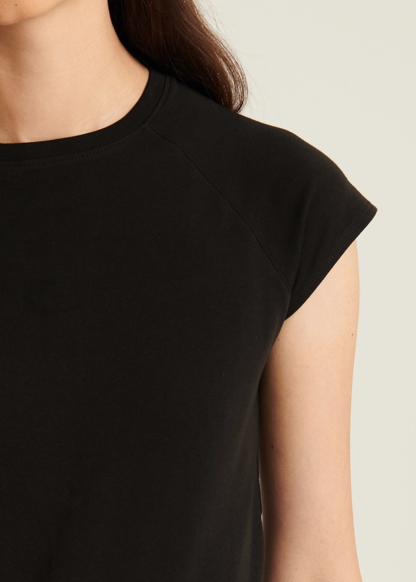 SHORT SLEEVE ICONIC RAGLAN BABY TEE London Edge FadeResistantColors