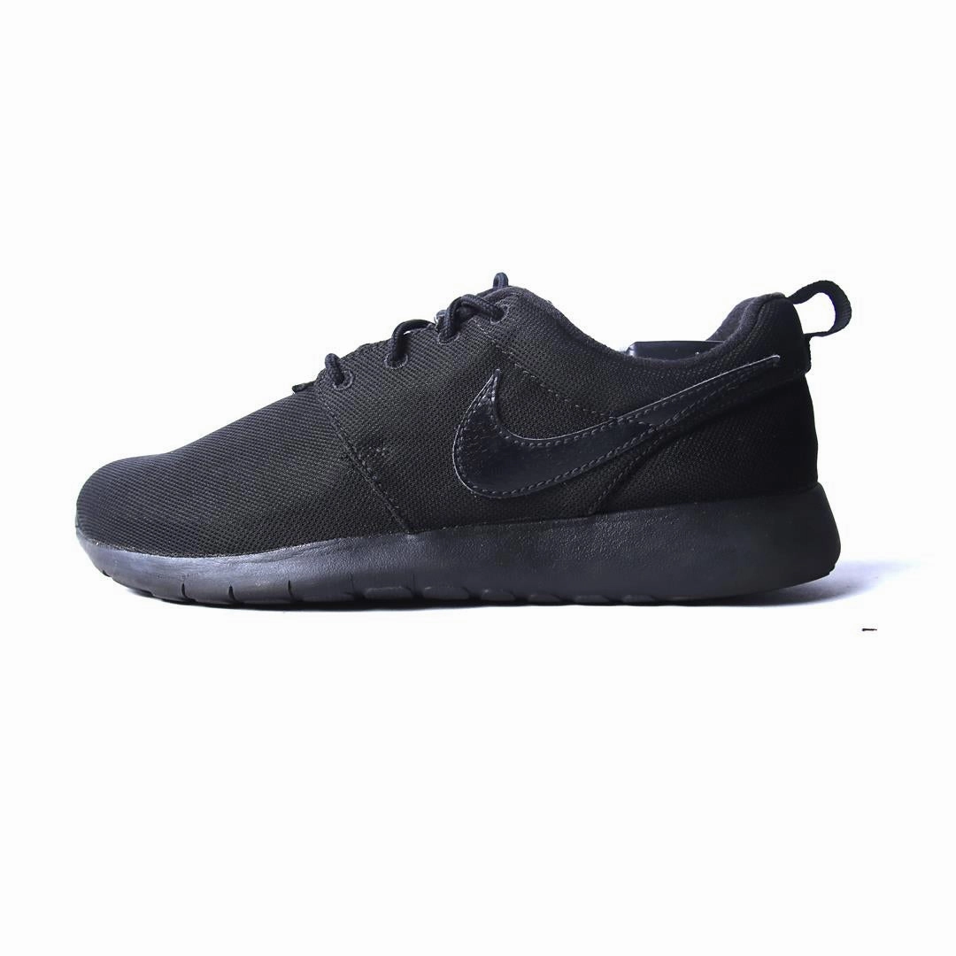 NIKE ROSHE ONE Micro Perforation Rolling Gait Design