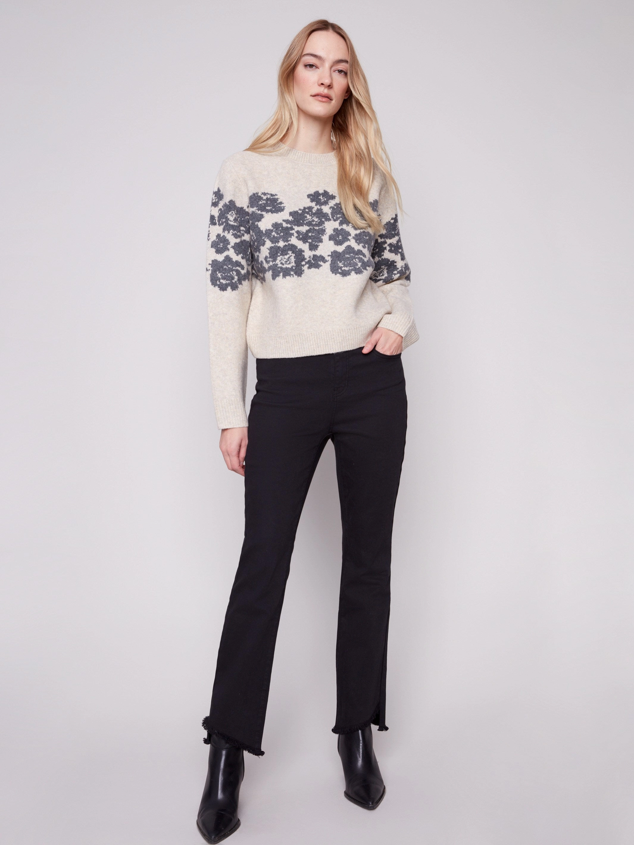 Flower Jacquard Crew Neck Sweater - Heather Vanilla Scarved