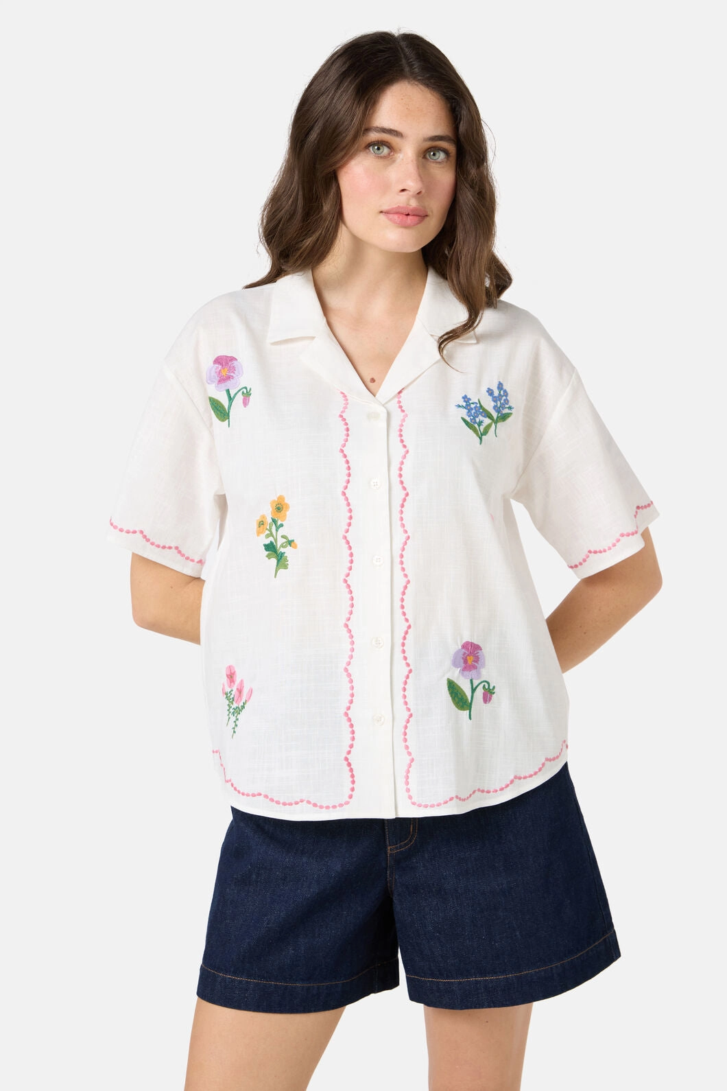 Flower Patch Emb Shirt AntiPillTreatment