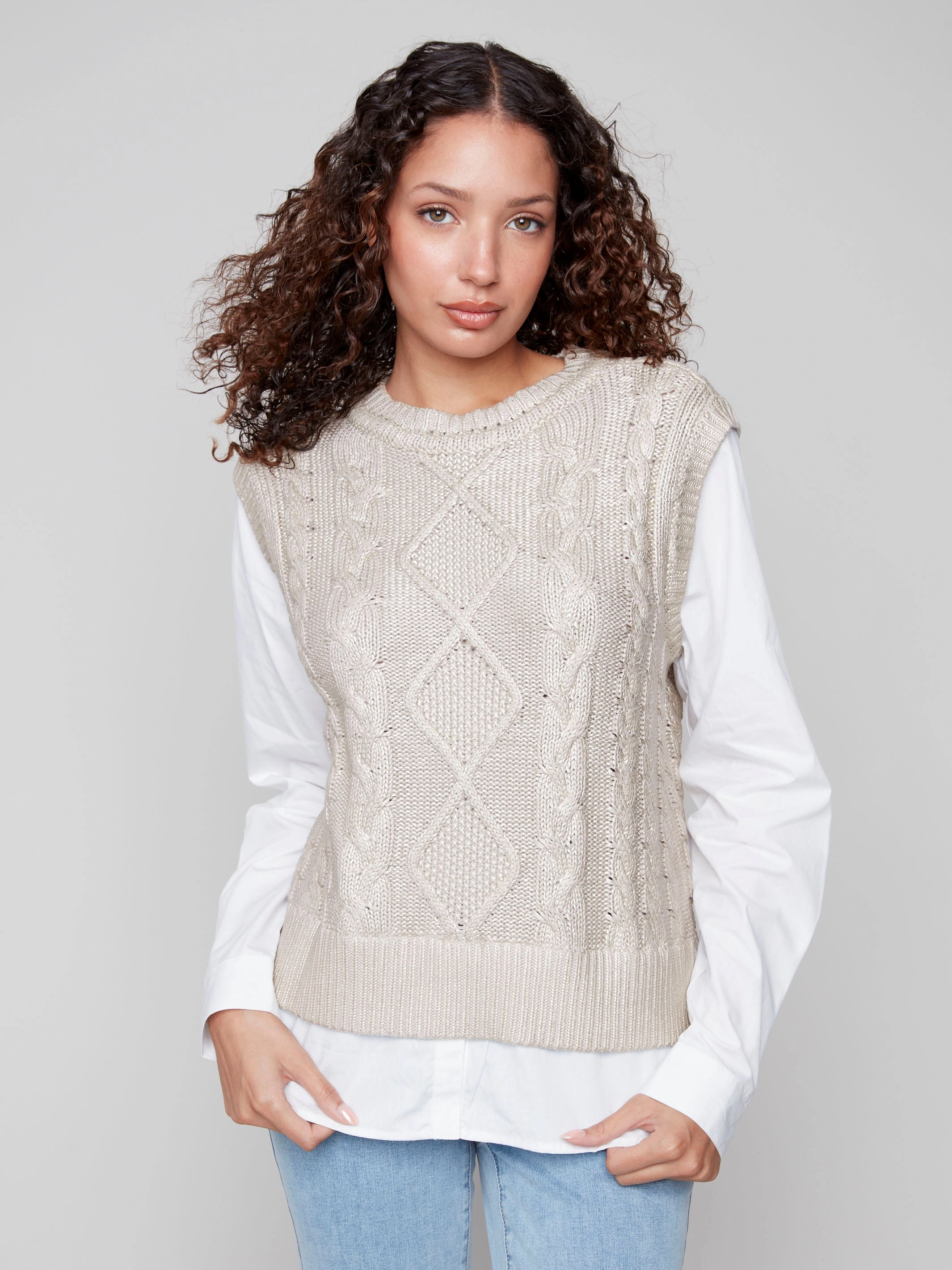 Beach related embroidery Foiled Crew Neck Fooler Sweater Vest - Gold